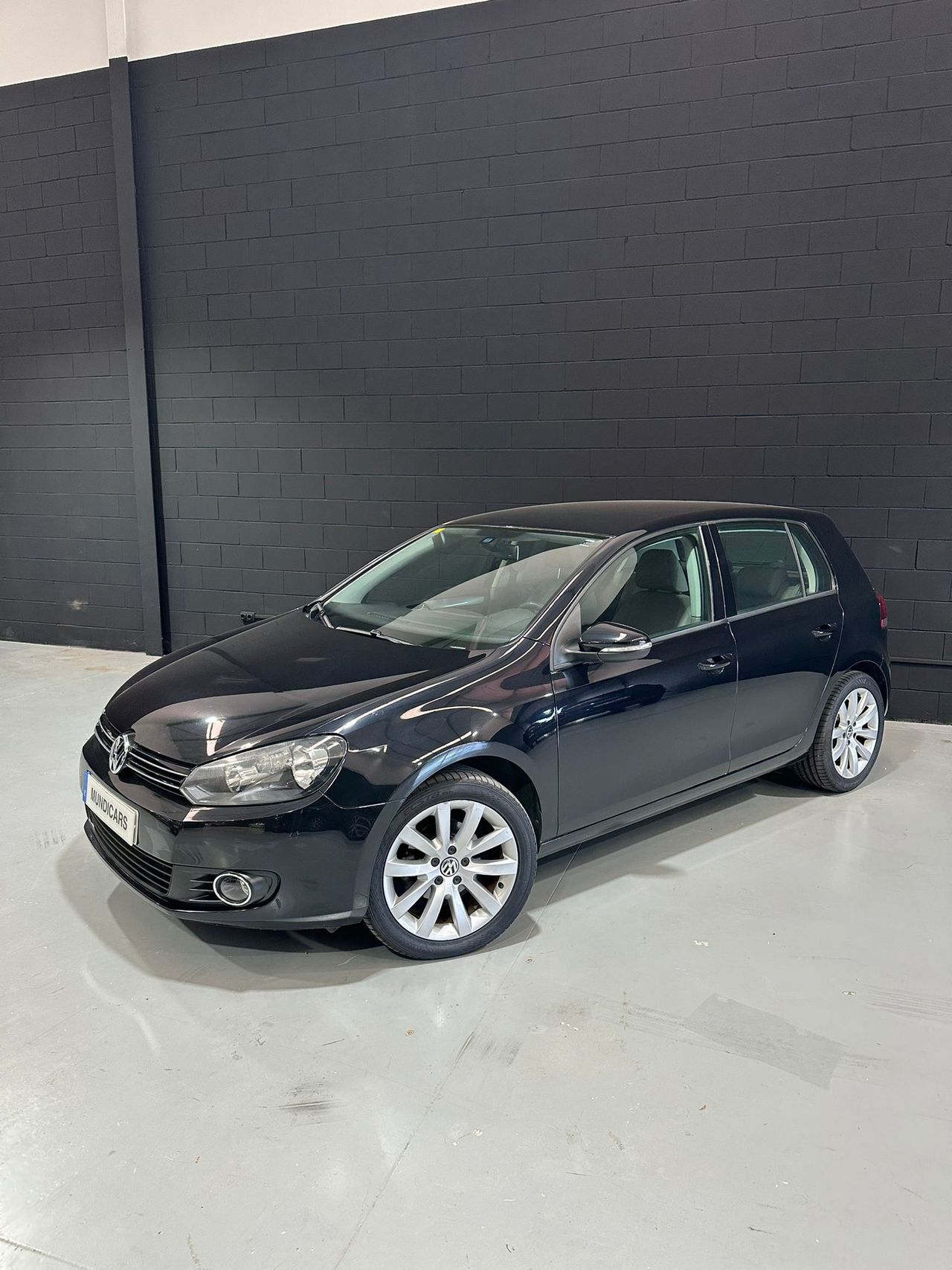 Volkswagen Golf 1.6 TDI 105 DSG Advance BMotion Tech - Foto 8