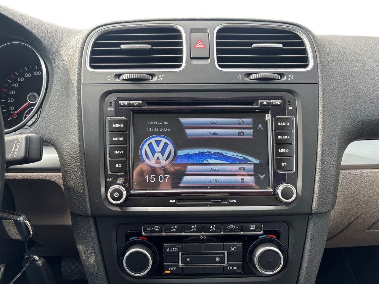 Volkswagen Golf 1.6 TDI 105 DSG Advance BMotion Tech - Foto 15