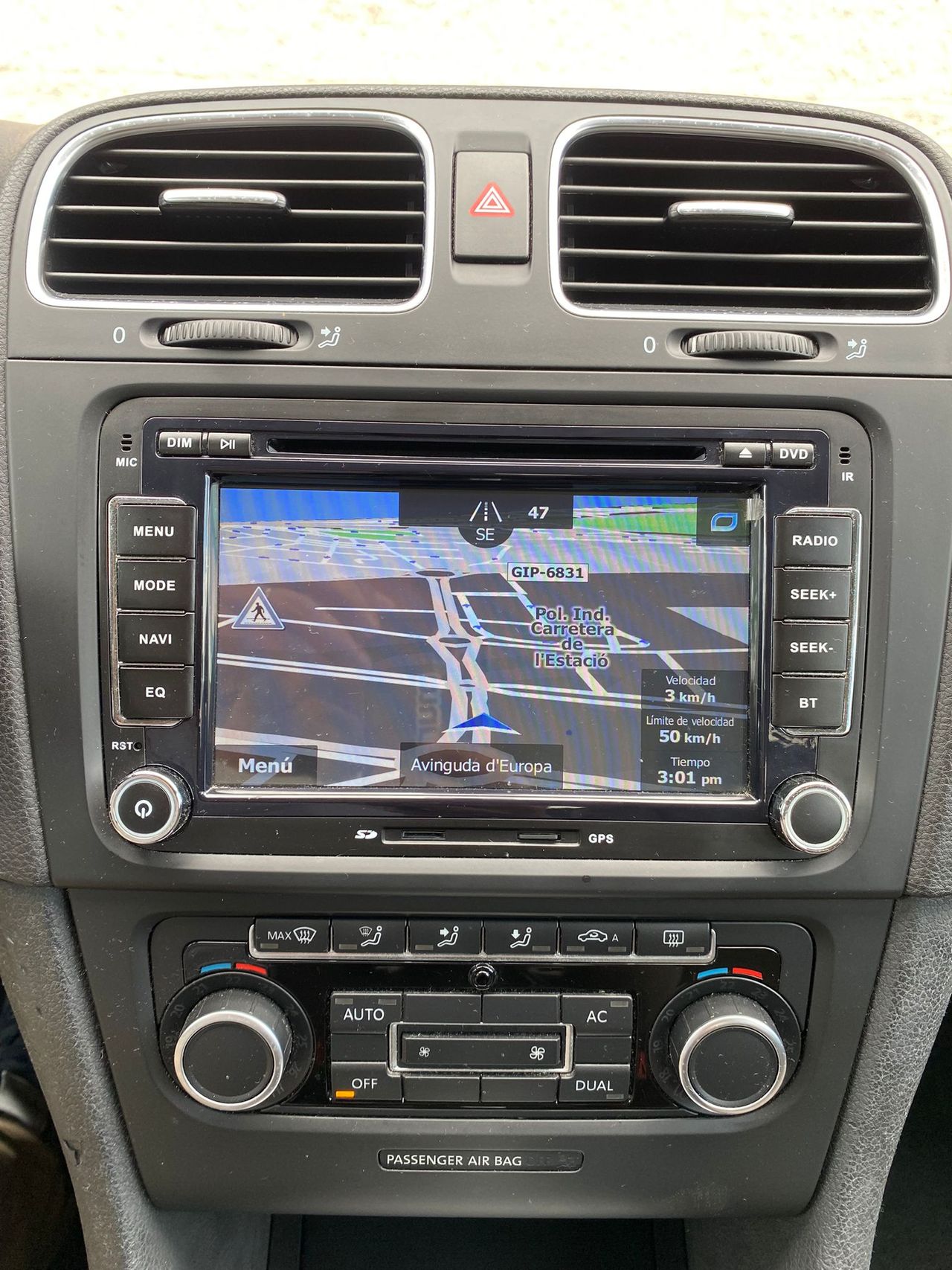 Volkswagen Golf 1.6 TDI 105 DSG Advance BMotion Tech - Foto 12