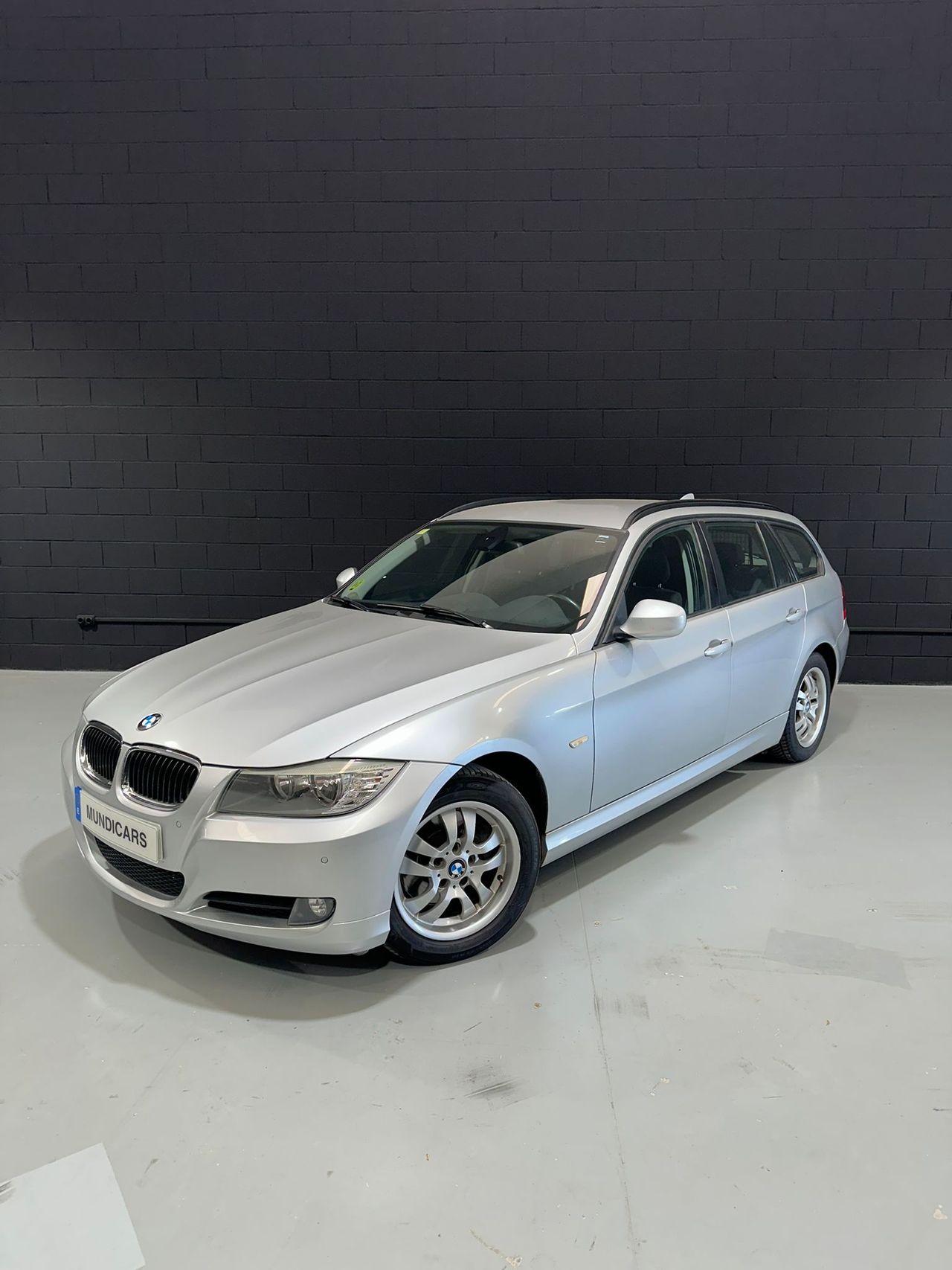 BMW Serie 3 318d Auto Touring - Foto 6