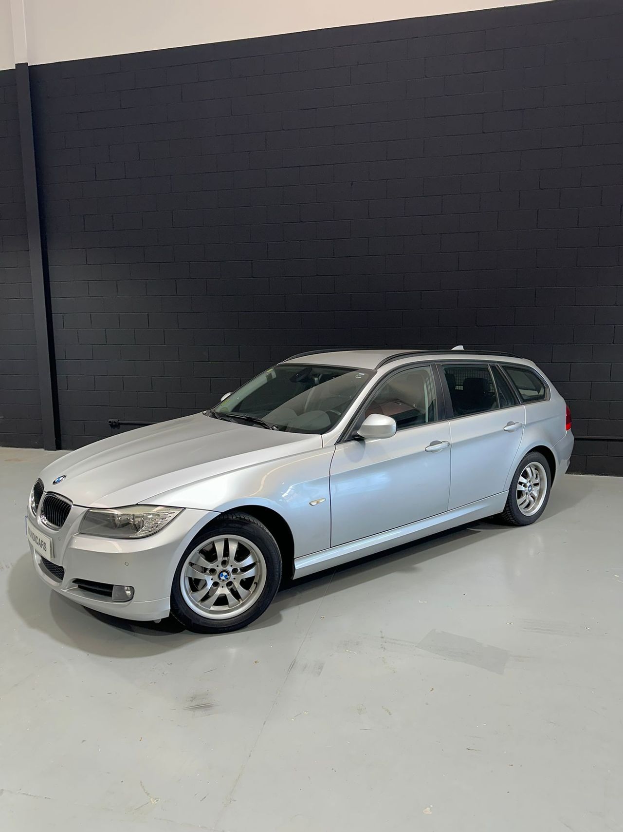 BMW Serie 3 318d Auto Touring - Foto 8