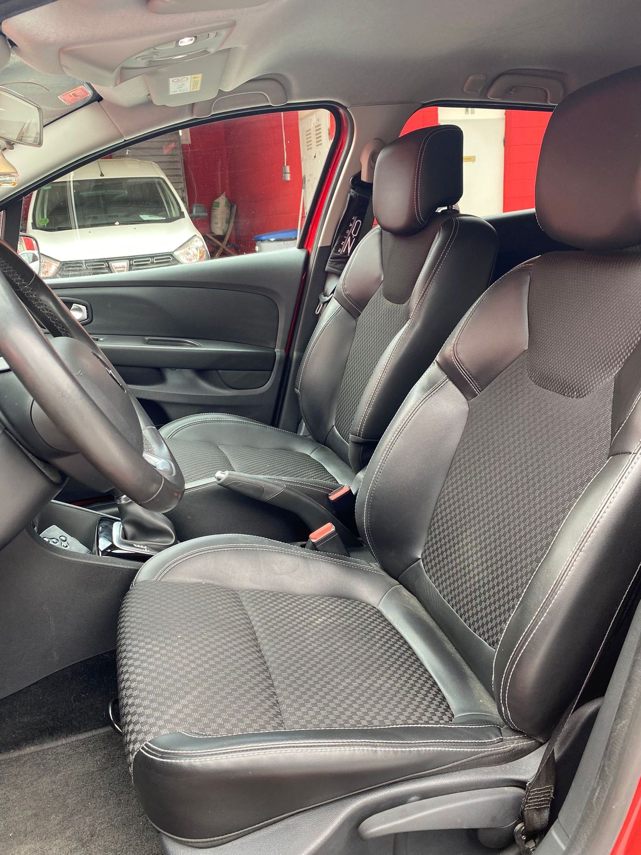 Renault Clio Sport Tou. Zen Energy dCi 90 EDC - Foto 16