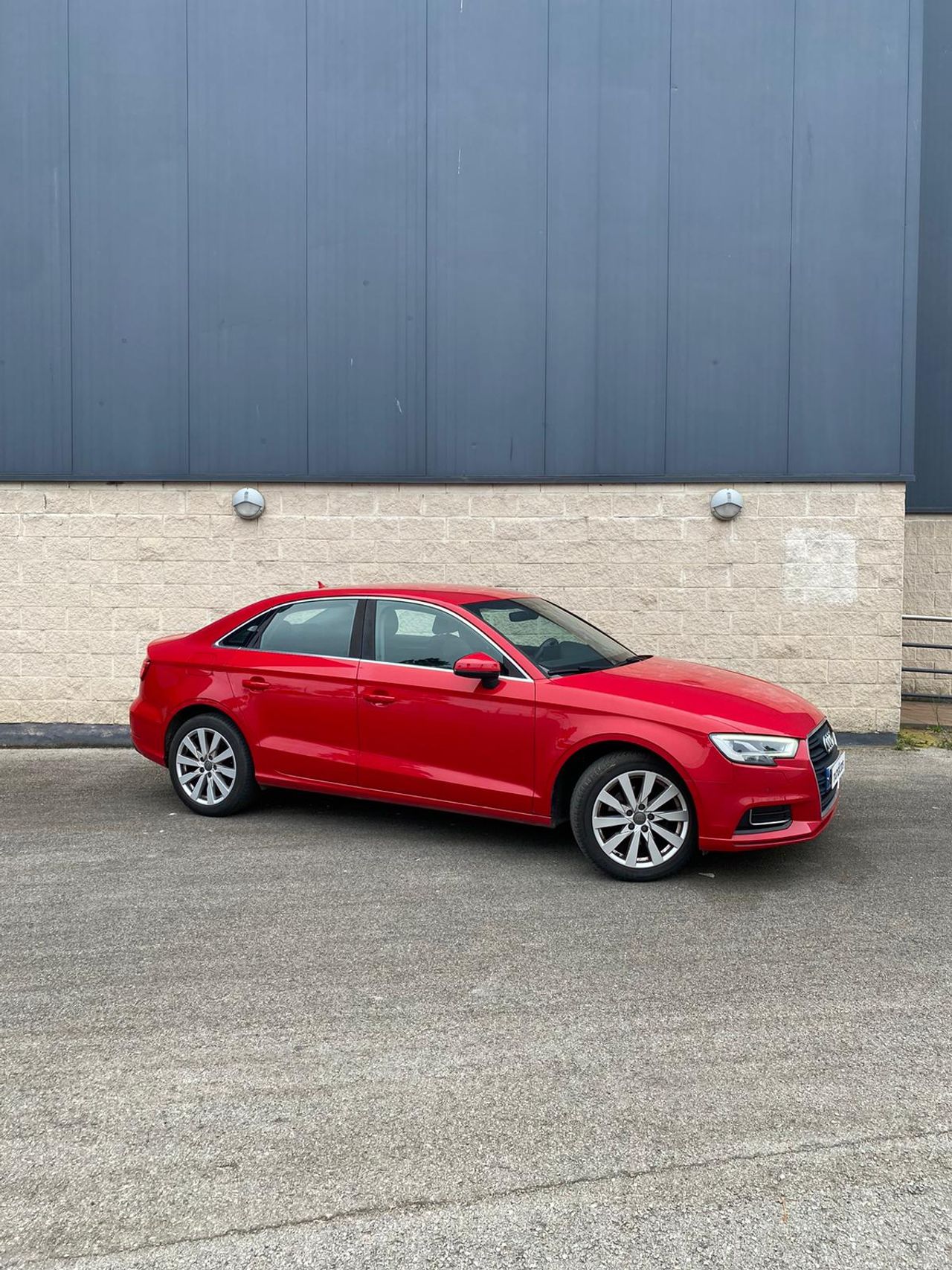 Audi A3 design edition 1.6 TDI 85kW(116CV) Sedan - Foto 4