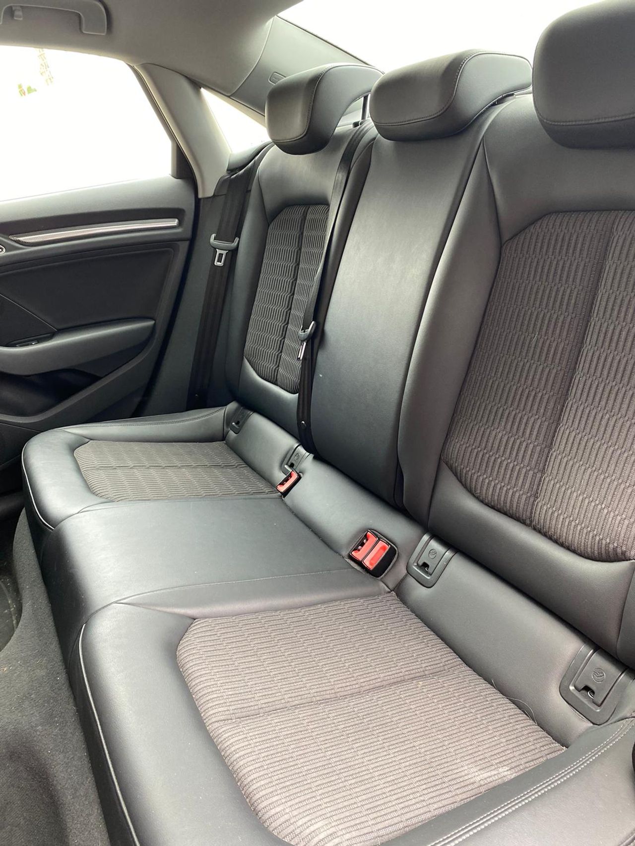 Audi A3 design edition 1.6 TDI 85kW(116CV) Sedan - Foto 12