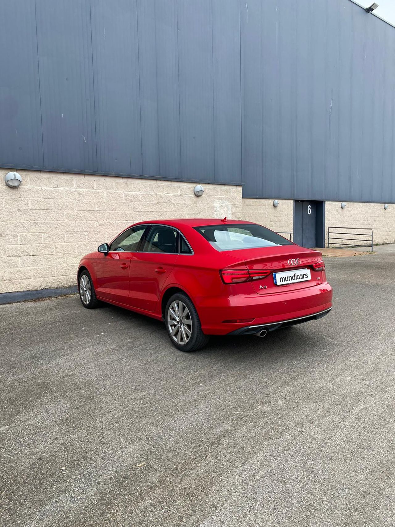 Audi A3 design edition 1.6 TDI 85kW(116CV) Sedan - Foto 7