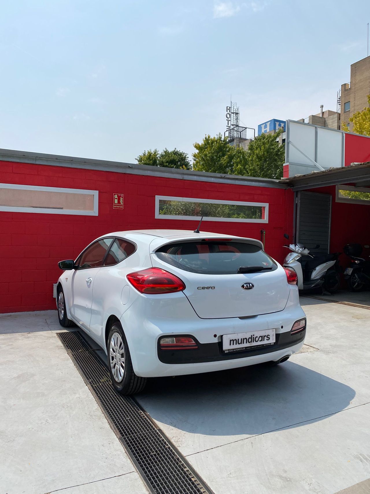 Kia ProCeed 1.4 CVVT 100CV Concept - Foto 12
