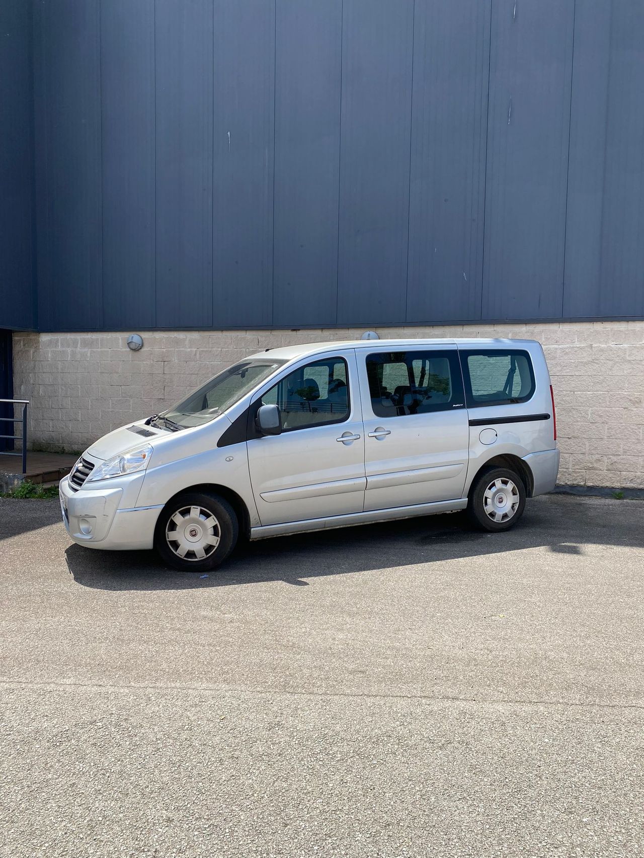 Fiat Scudo 2.0 JTDM Panorama Executive L1H1 130 Multijet  - Foto 6