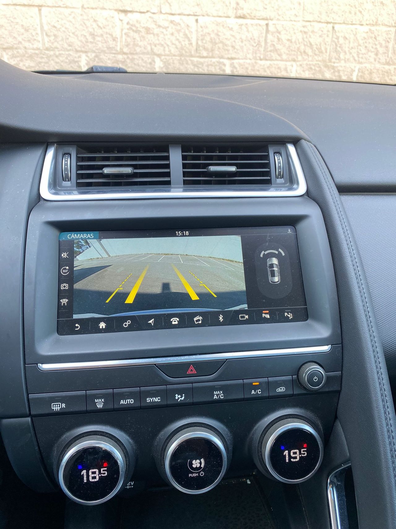 Jaguar E-Pace 2.0D 110kW R-Dynamic SE 4WD Auto - Foto 11
