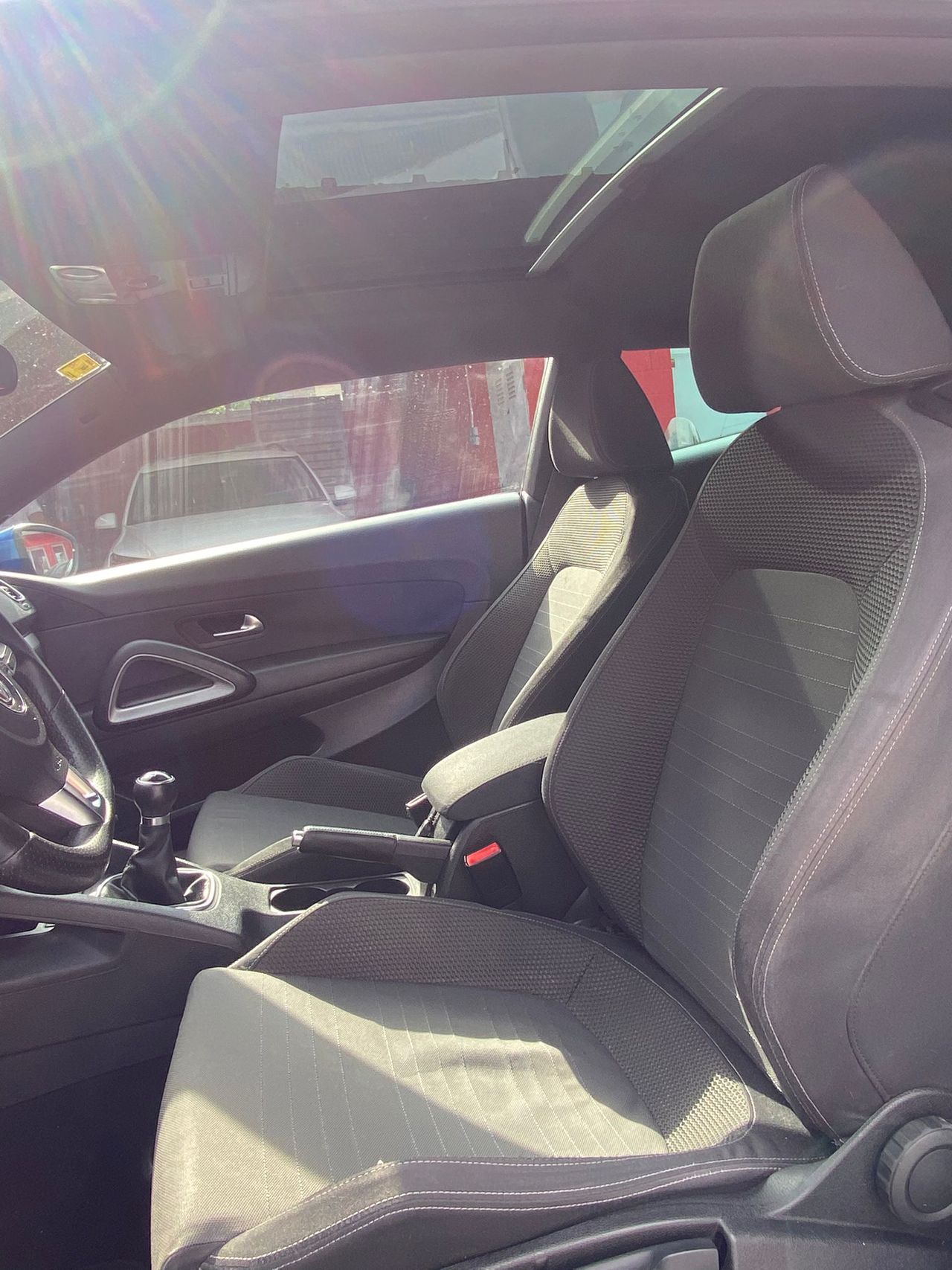 Volkswagen Scirocco 2.0 TSI 210cv - Foto 16