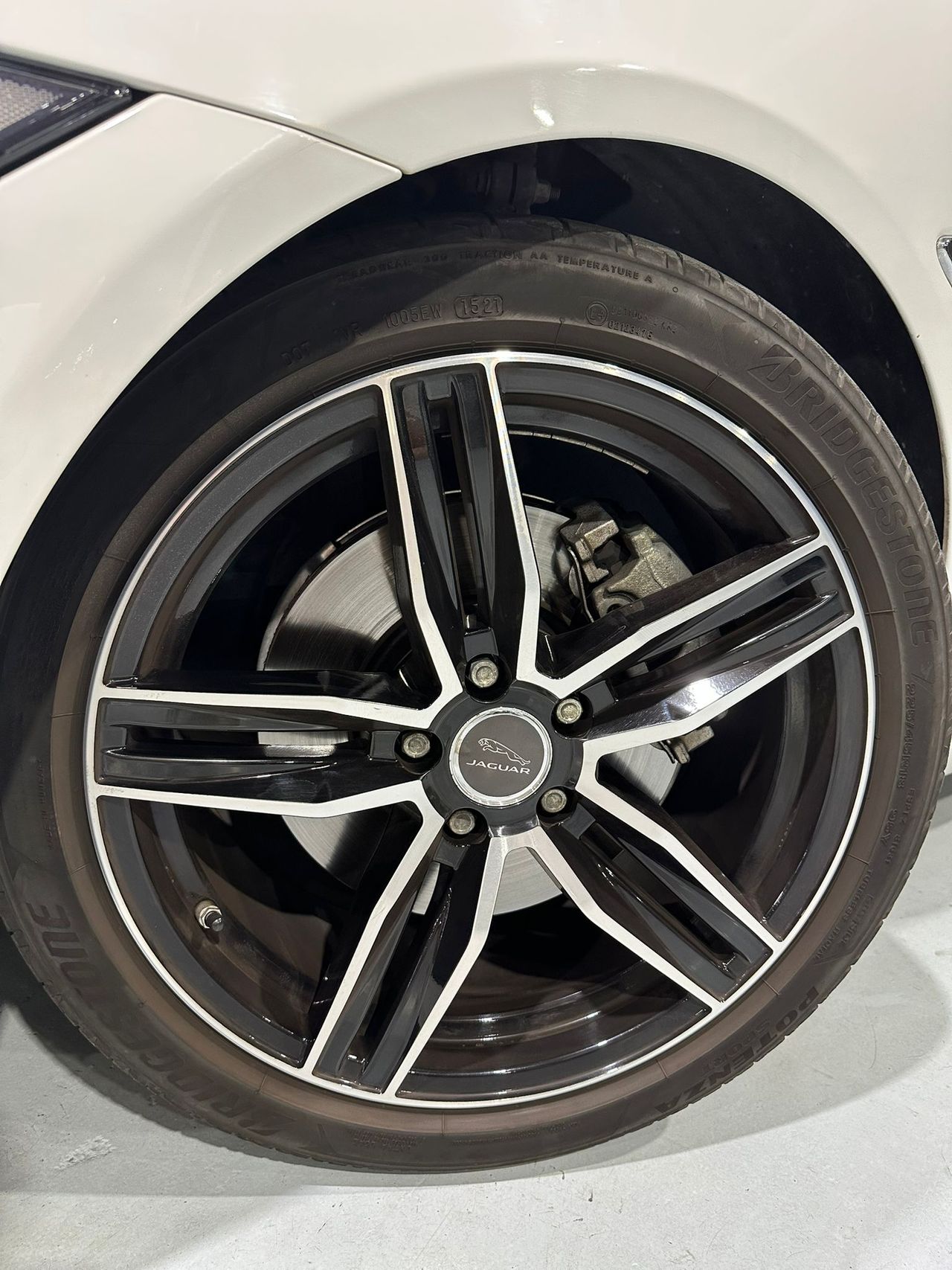 Jaguar XE 2.0 AJ200D Diesel Auto RWD XE Prestige - Foto 17