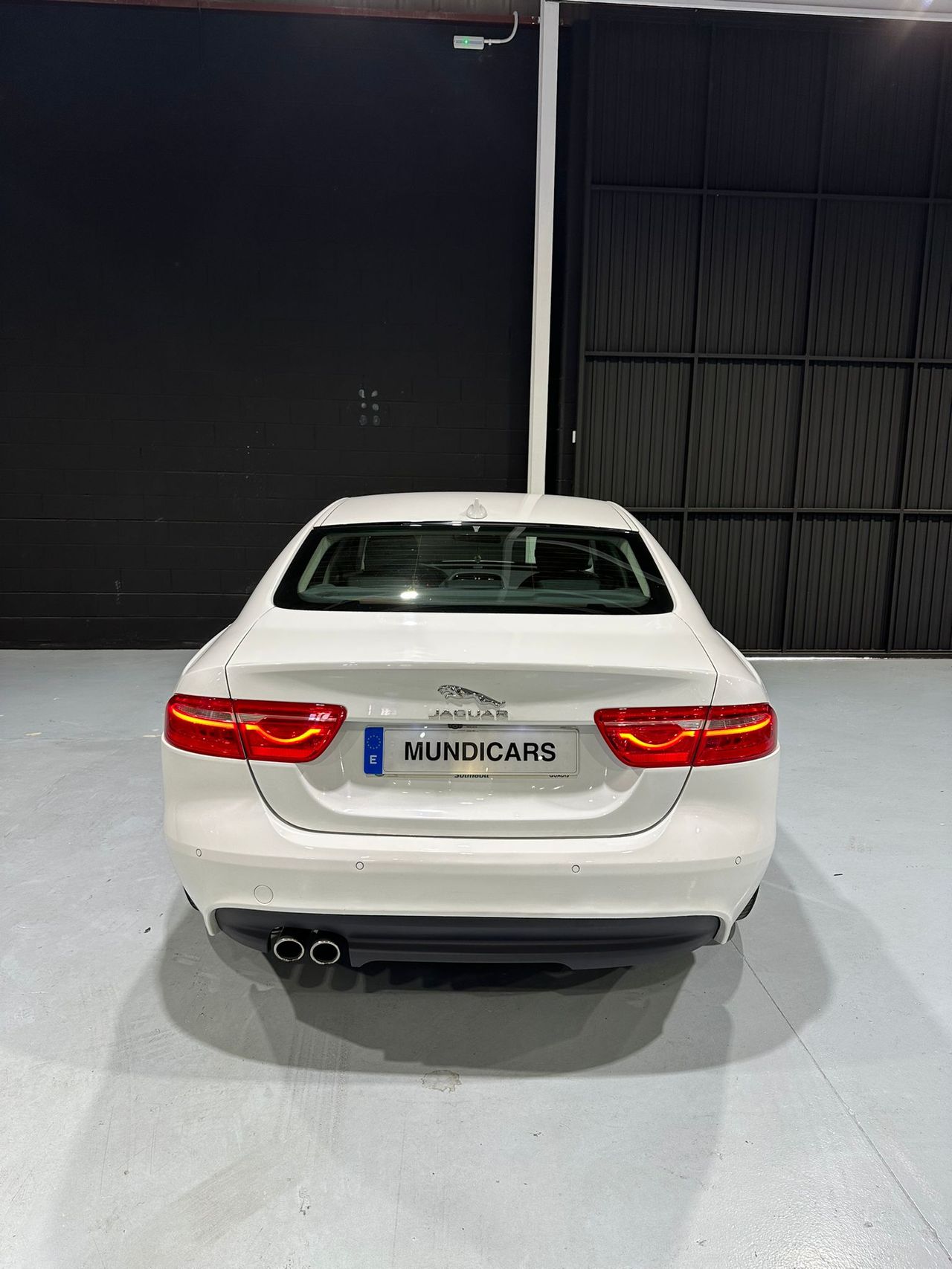 Jaguar XE 2.0 AJ200D Diesel Auto RWD XE Prestige - Foto 9