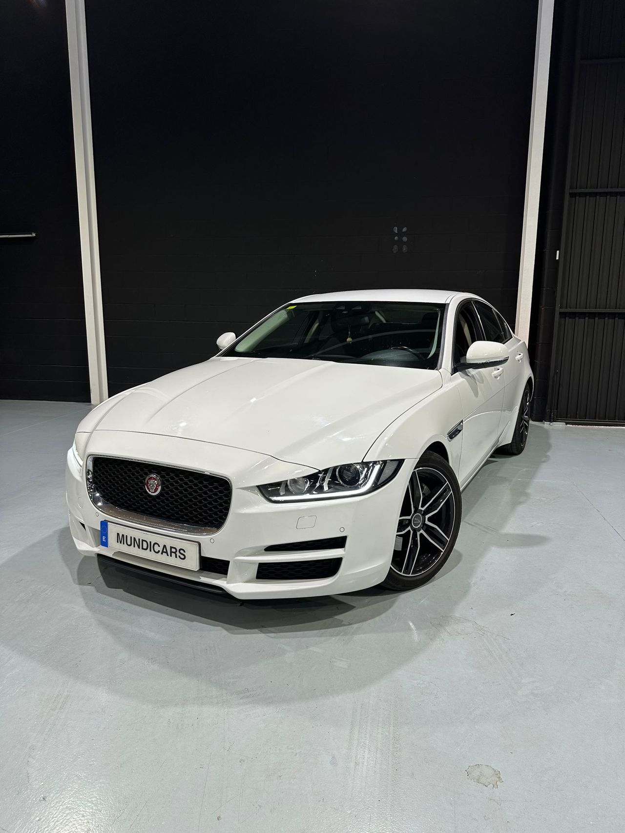 Jaguar XE 2.0 AJ200D Diesel Auto RWD XE Prestige - Foto 6