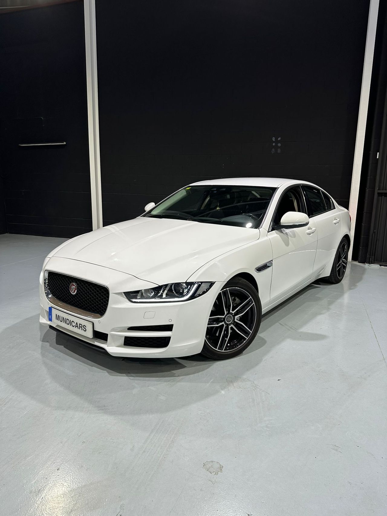 Jaguar XE 2.0 AJ200D Diesel Auto RWD XE Prestige - Foto 7