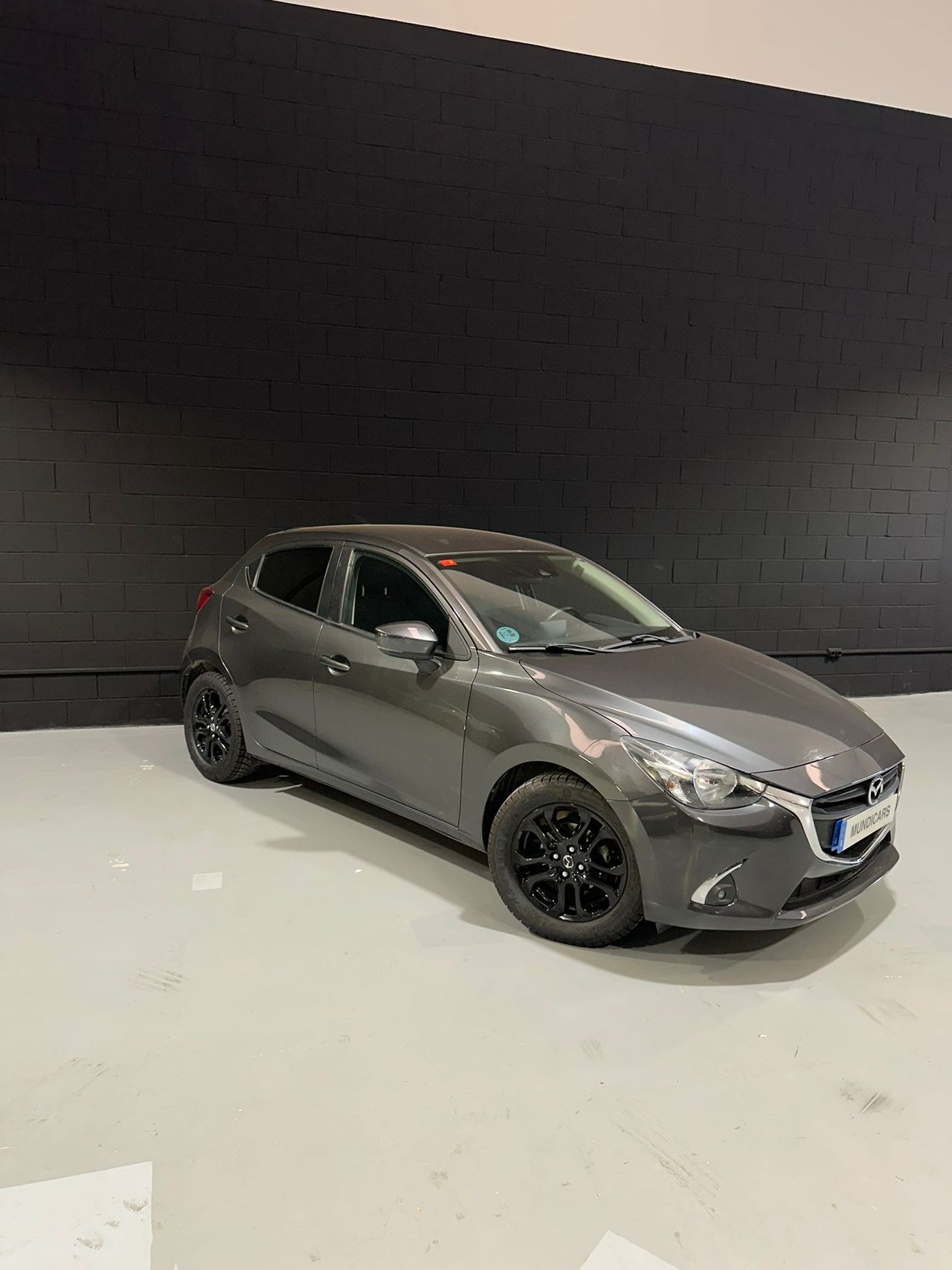 Mazda 2 1.5 GE 66kW (90CV) Black Tech Edition - Foto 4