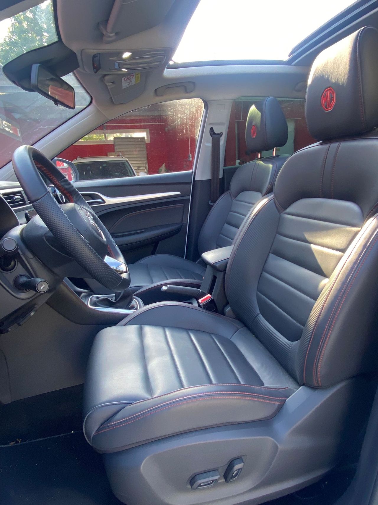 MG ZS 1.0T Luxury - Foto 16