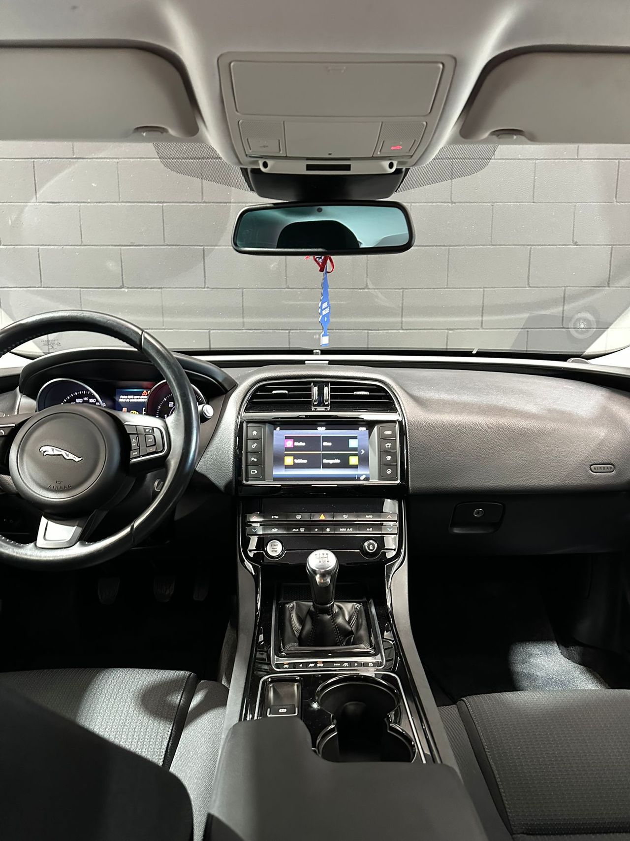 Jaguar XE 2.0 AJ200D Diesel RWD 180cv XE-Pure - Foto 14