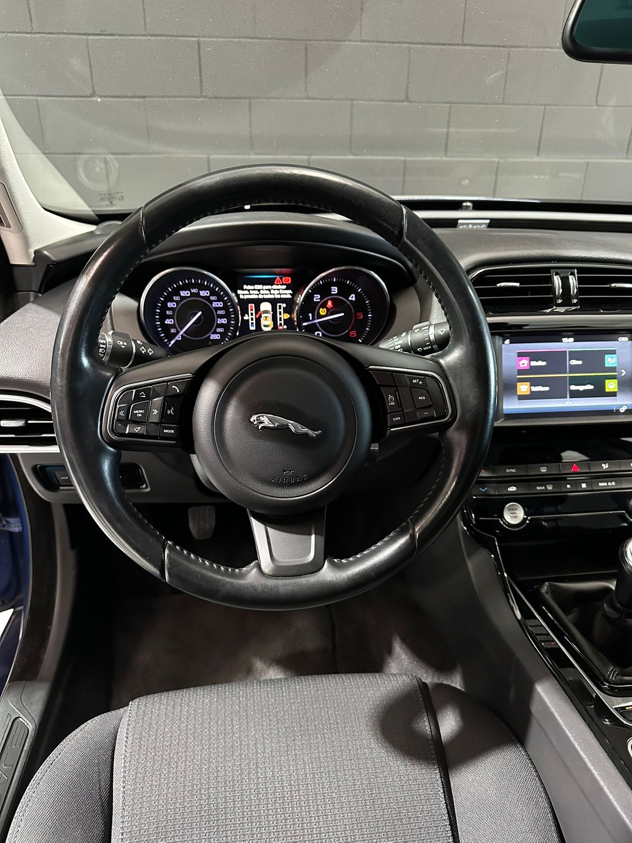 Jaguar XE 2.0 AJ200D Diesel RWD 180cv XE-Pure - Foto 17