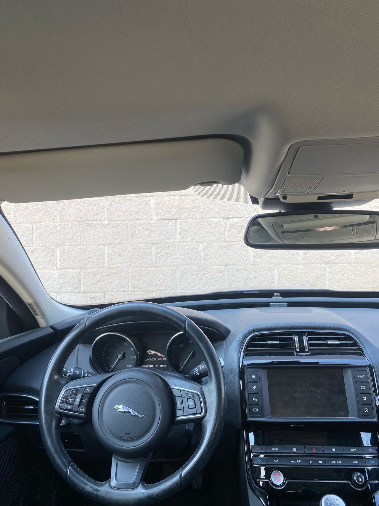 Jaguar XF 2.0D 180PS Portfolio - Foto 11