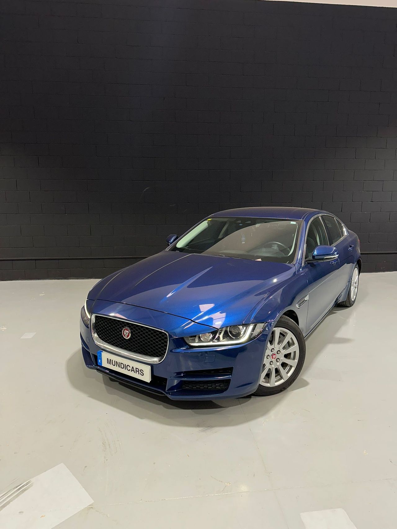 Jaguar XE 2.0 AJ200D Diesel RWD 180cv XE-Pure - Foto 6