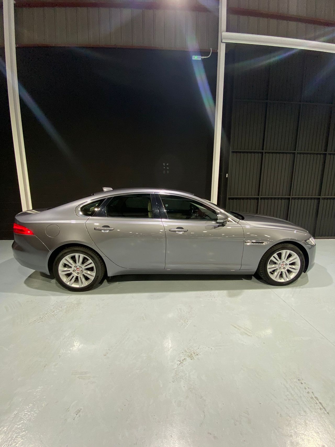 Jaguar XF 2.0D I4 132kW (180CV) Prestige Auto - Foto 8