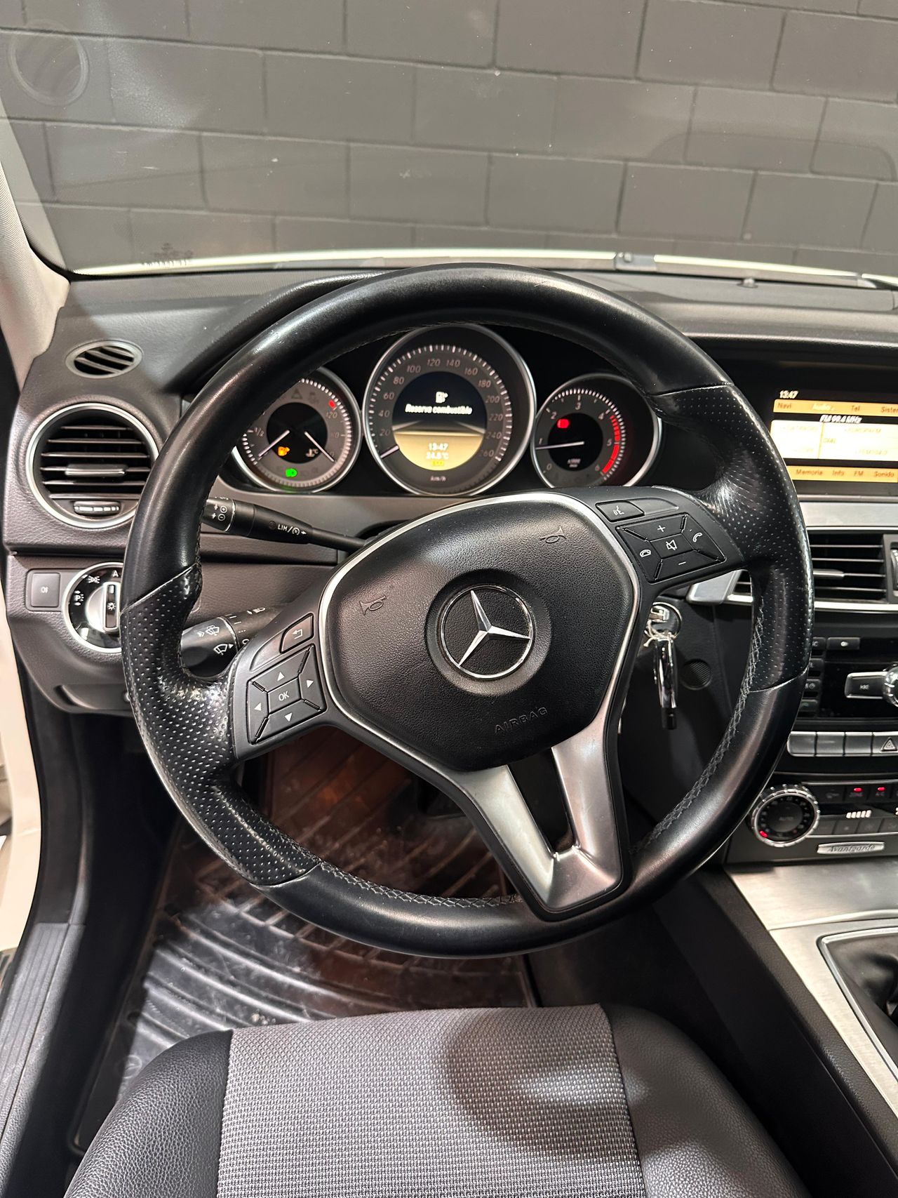 Mercedes Clase C C 220 CDI BE Avantgarde Blue Effic. Ed. - Foto 13