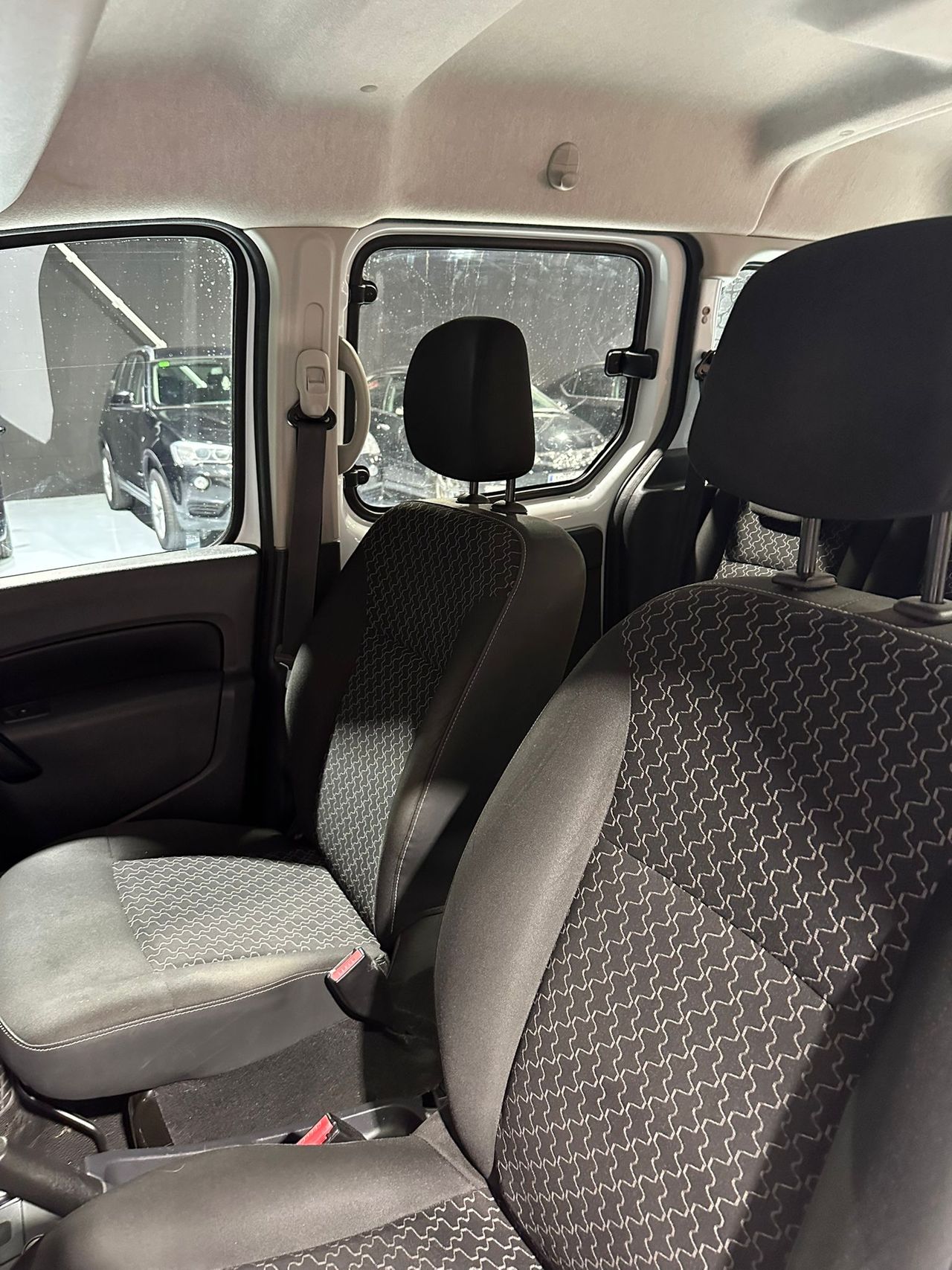 Renault Kangoo Maxi dCi 90 CV  - Foto 15