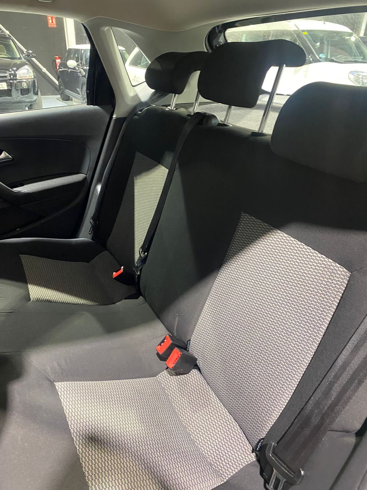 Volkswagen Polo 1.4 85cv DSG Advance - Foto 14