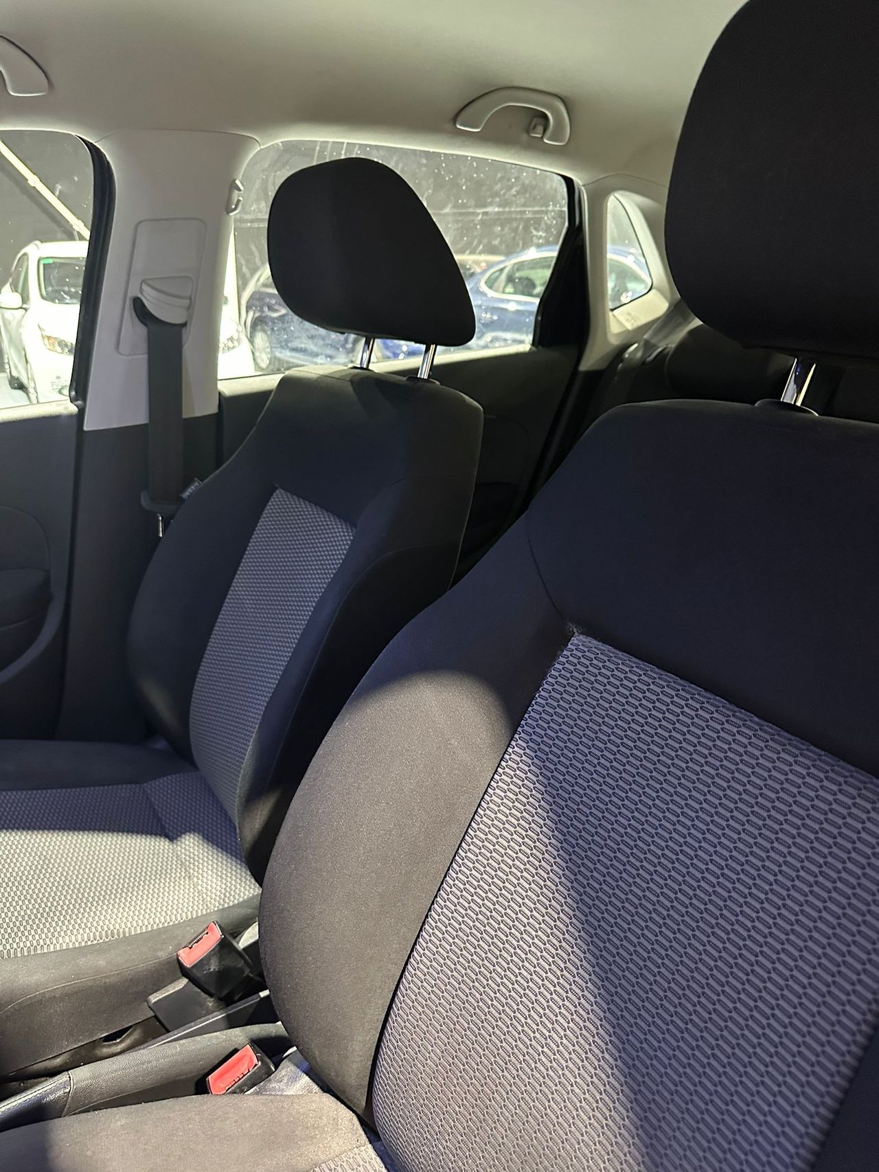 Volkswagen Polo 1.4 85cv DSG Advance - Foto 17