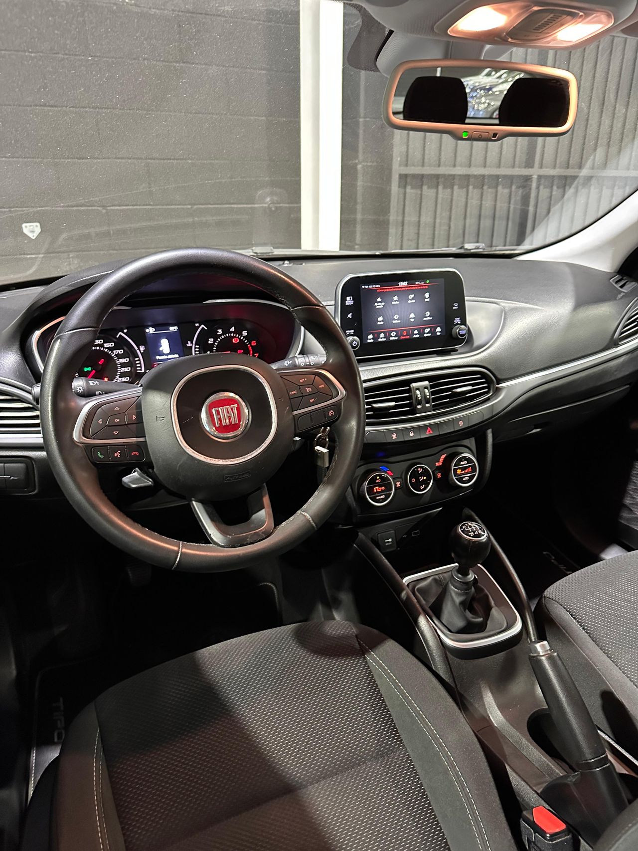 Fiat Tipo 1.4 T-Jet 16v 88kW (120CV) Lounge Plus - Foto 13