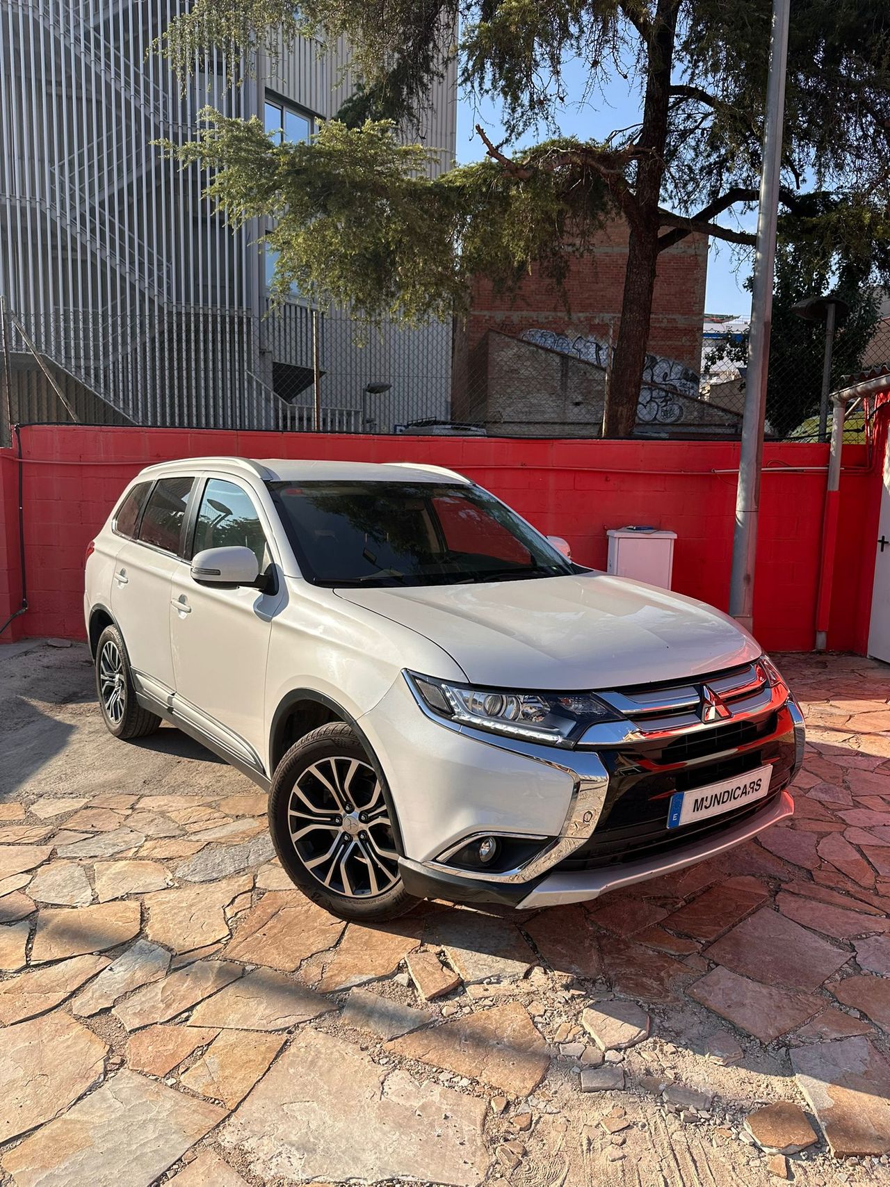 Mitsubishi Outlander 200 MPI Motion CVT 2WD 5 Plazas - Foto 3