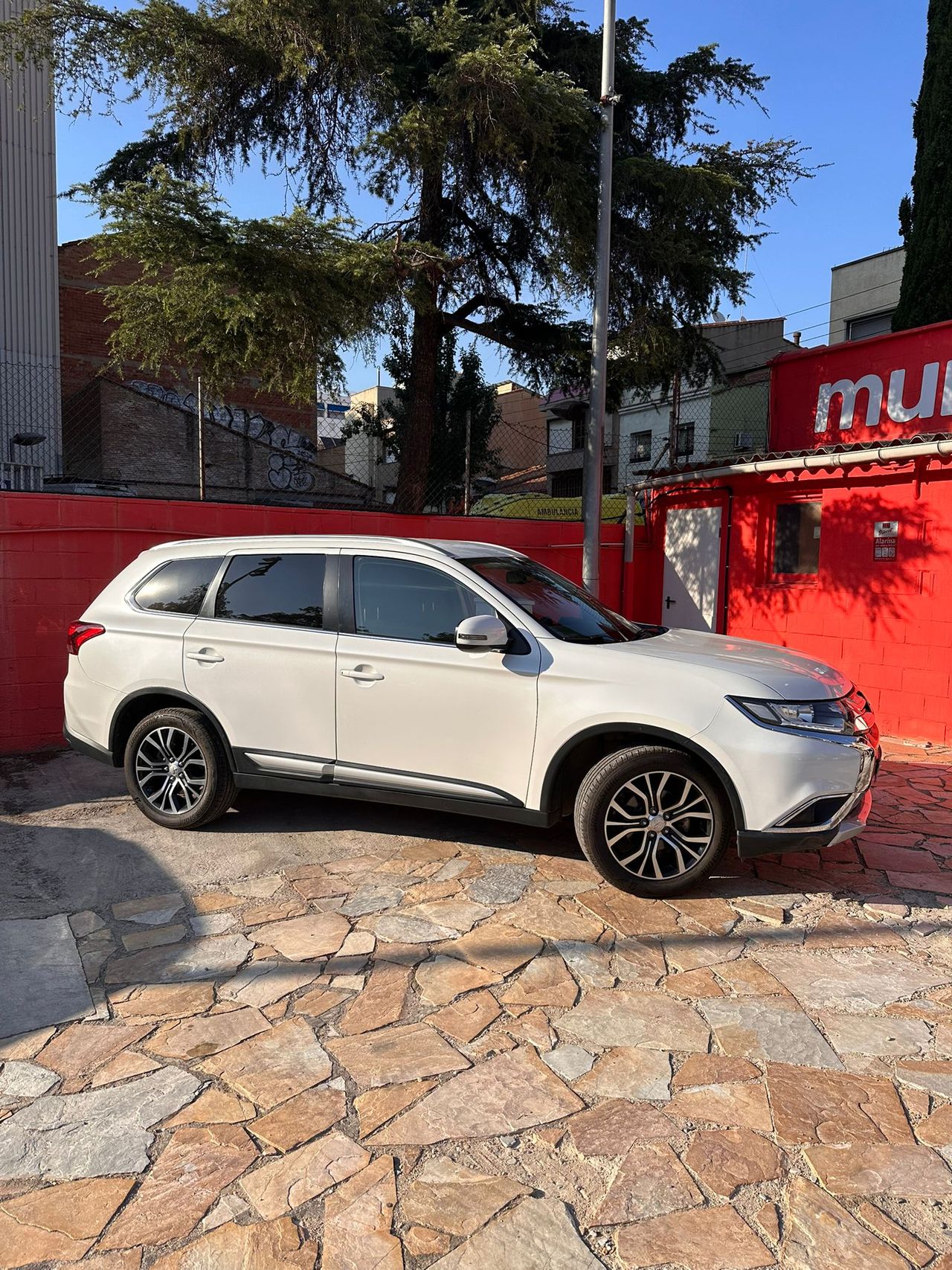 Mitsubishi Outlander 200 MPI Motion CVT 2WD 5 Plazas - Foto 5