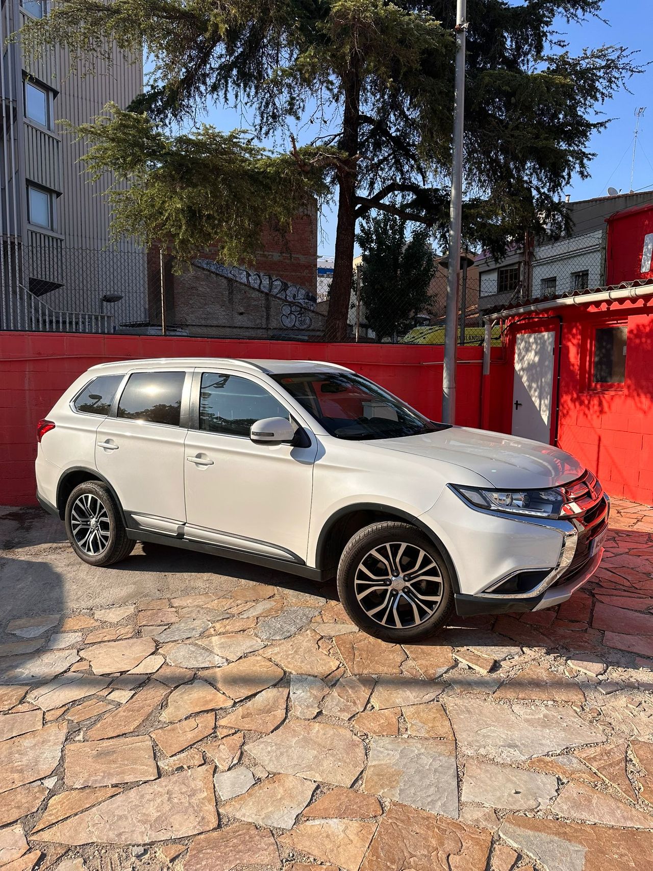 Mitsubishi Outlander 200 MPI Motion CVT 2WD 5 Plazas - Foto 4