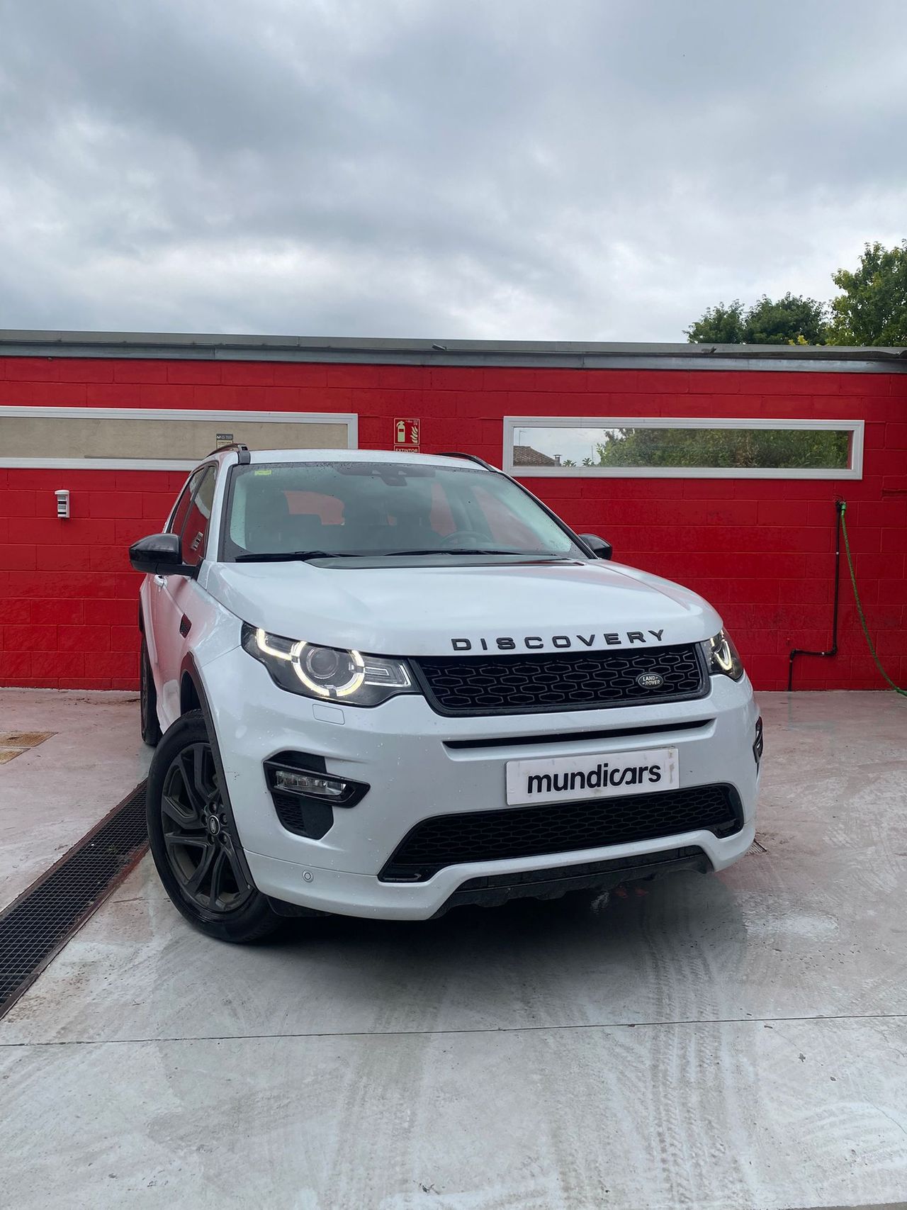 Land-Rover Discovery Sport 2.0L TD4 110kW (150CV) 4x4 SE - Foto 5