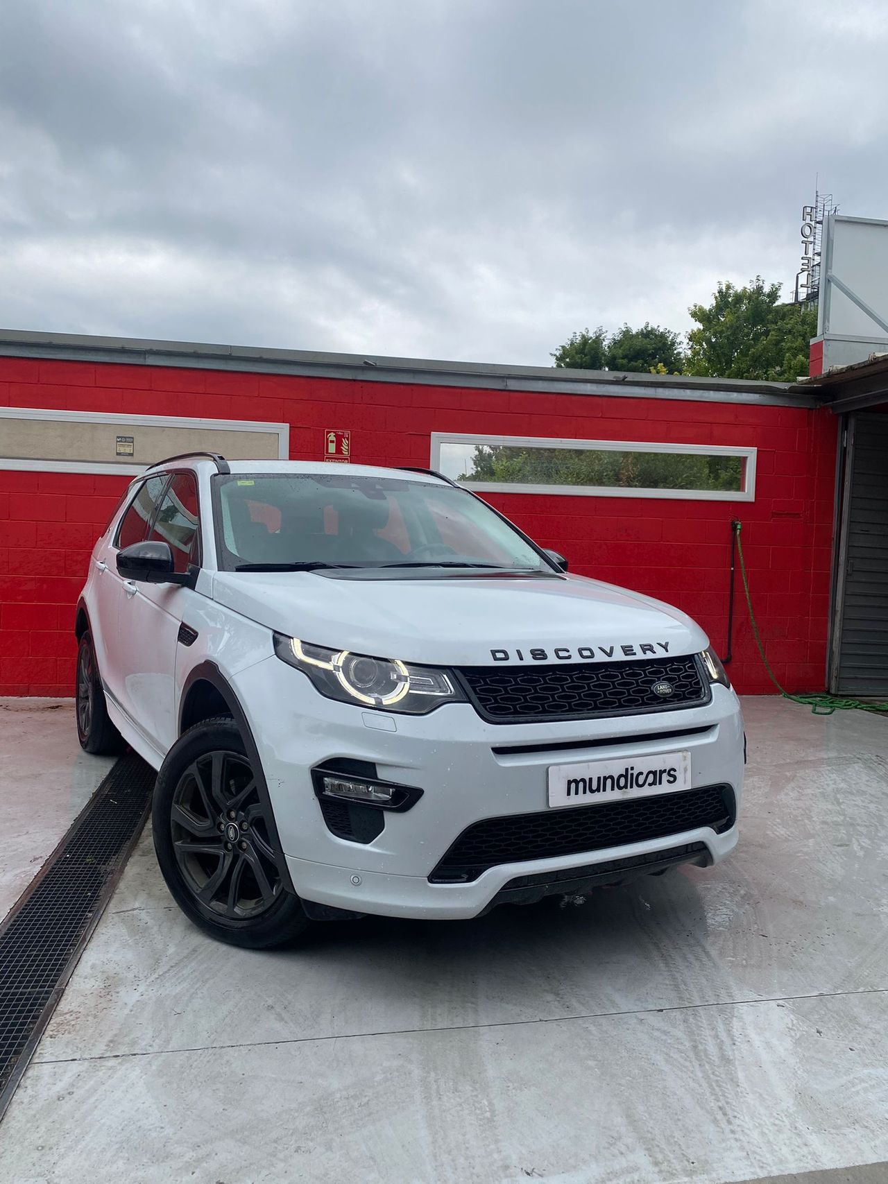 Land-Rover Discovery Sport 2.0L TD4 110kW (150CV) 4x4 SE - Foto 3
