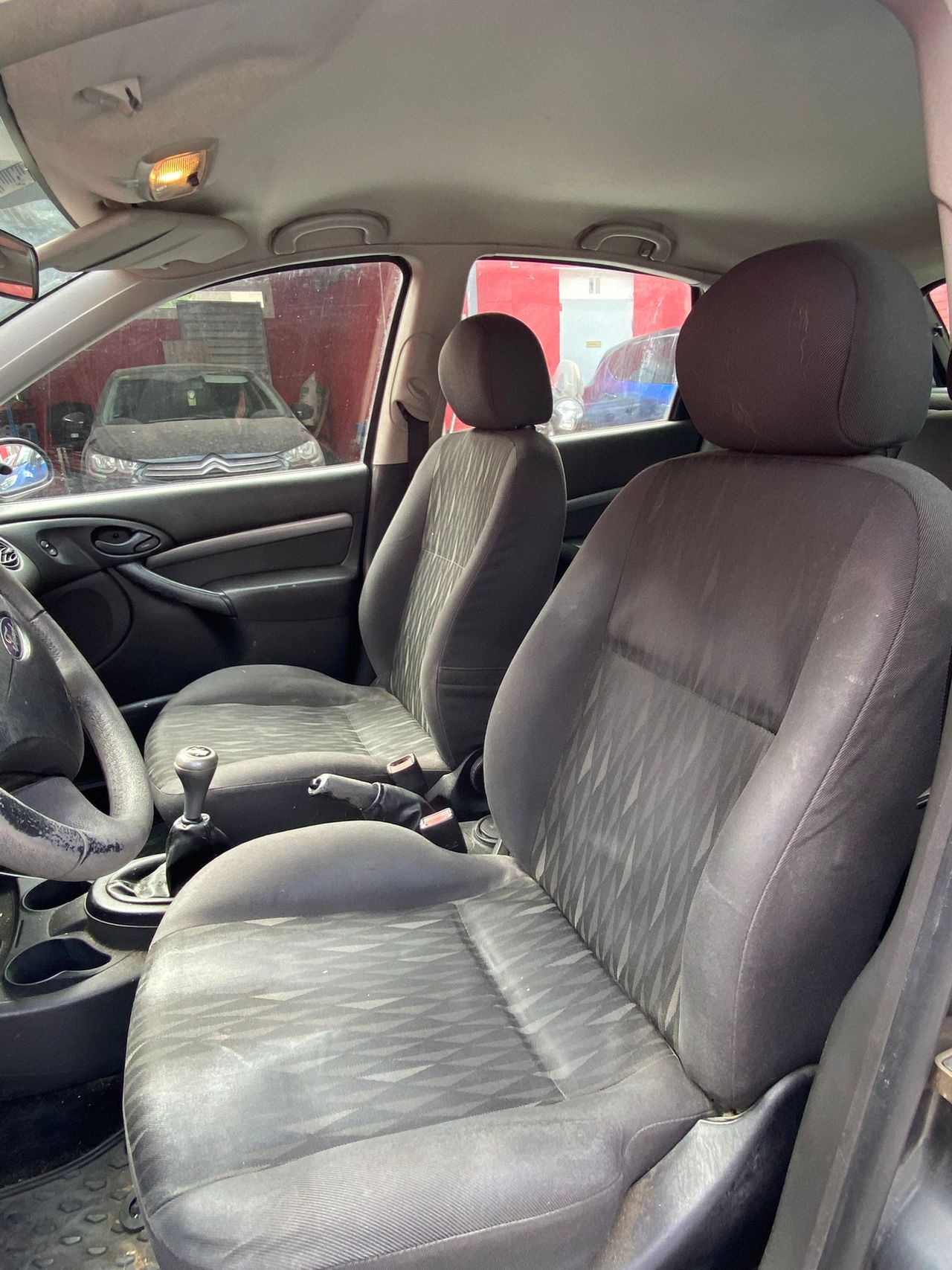 Ford Focus 1.6 Trend - Foto 16