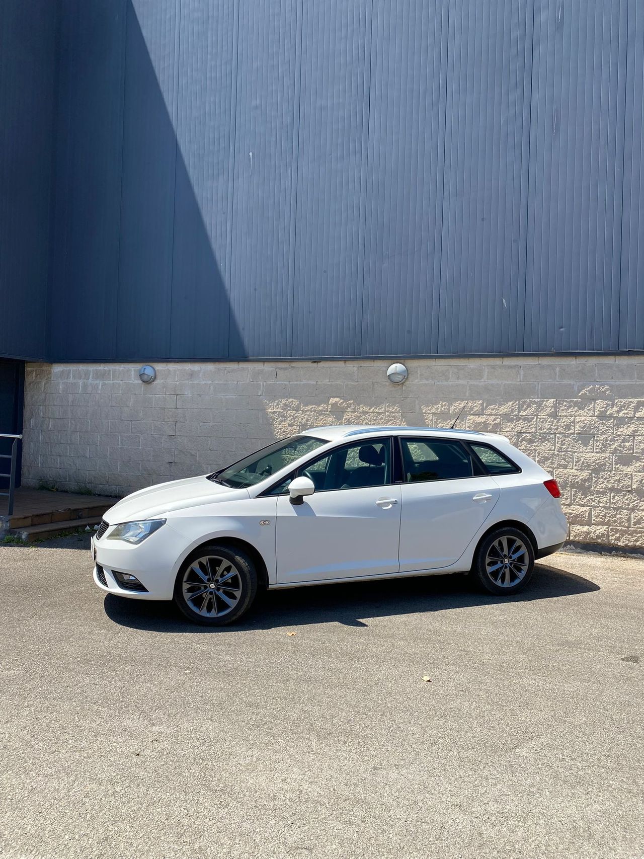Seat Ibiza ST 1.2 TSI 105cv Style ITech 30 Aniv DSG - Foto 6