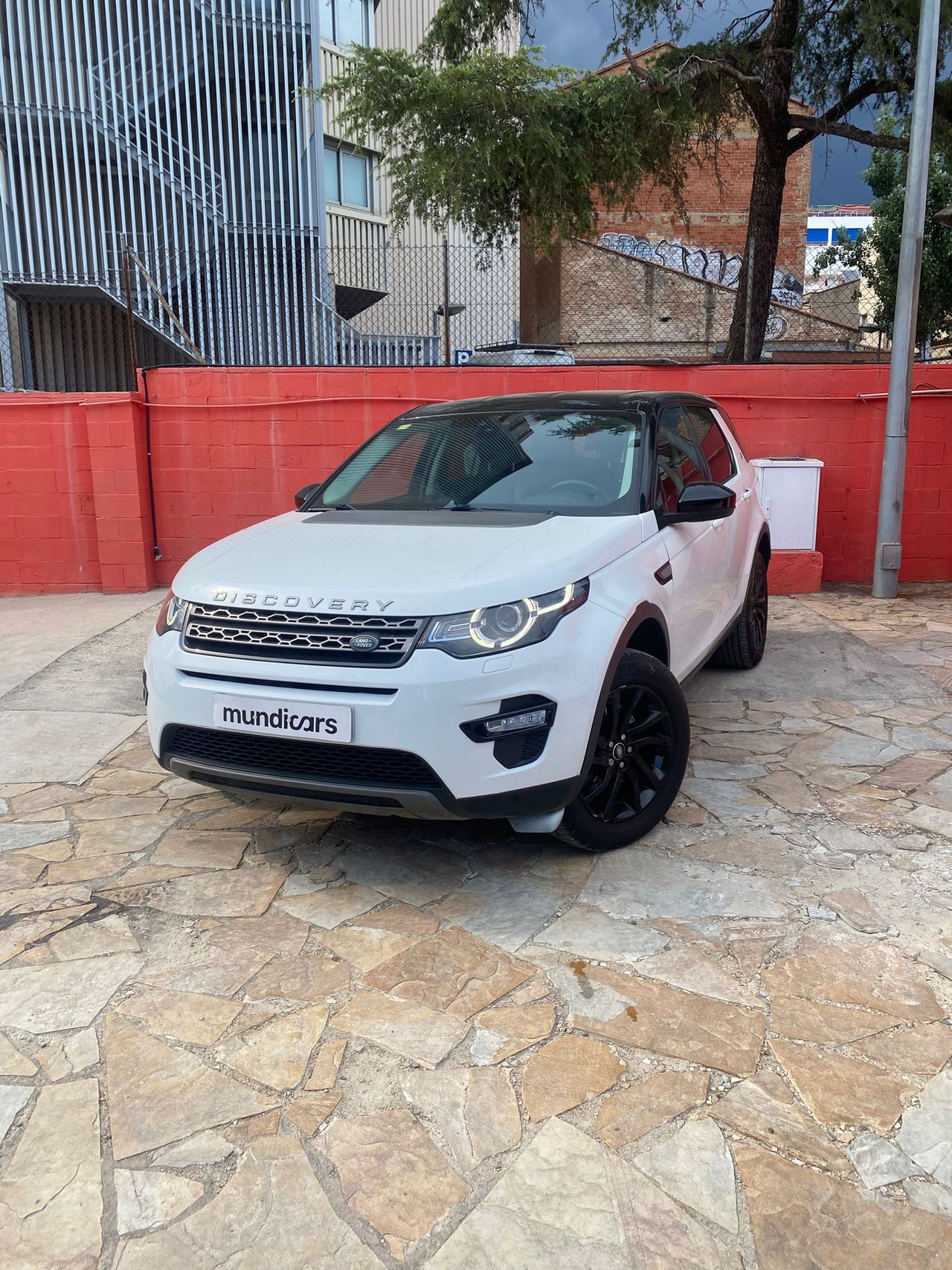 Land-Rover Discovery Sport 2.0L TD4 110kW (150CV) 4x4 SE - Foto 7