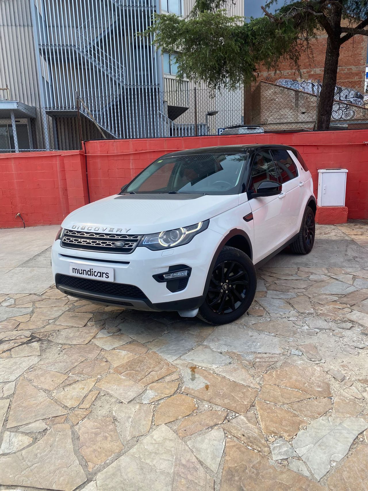 Land-Rover Discovery Sport 2.0L TD4 110kW (150CV) 4x4 SE - Foto 8