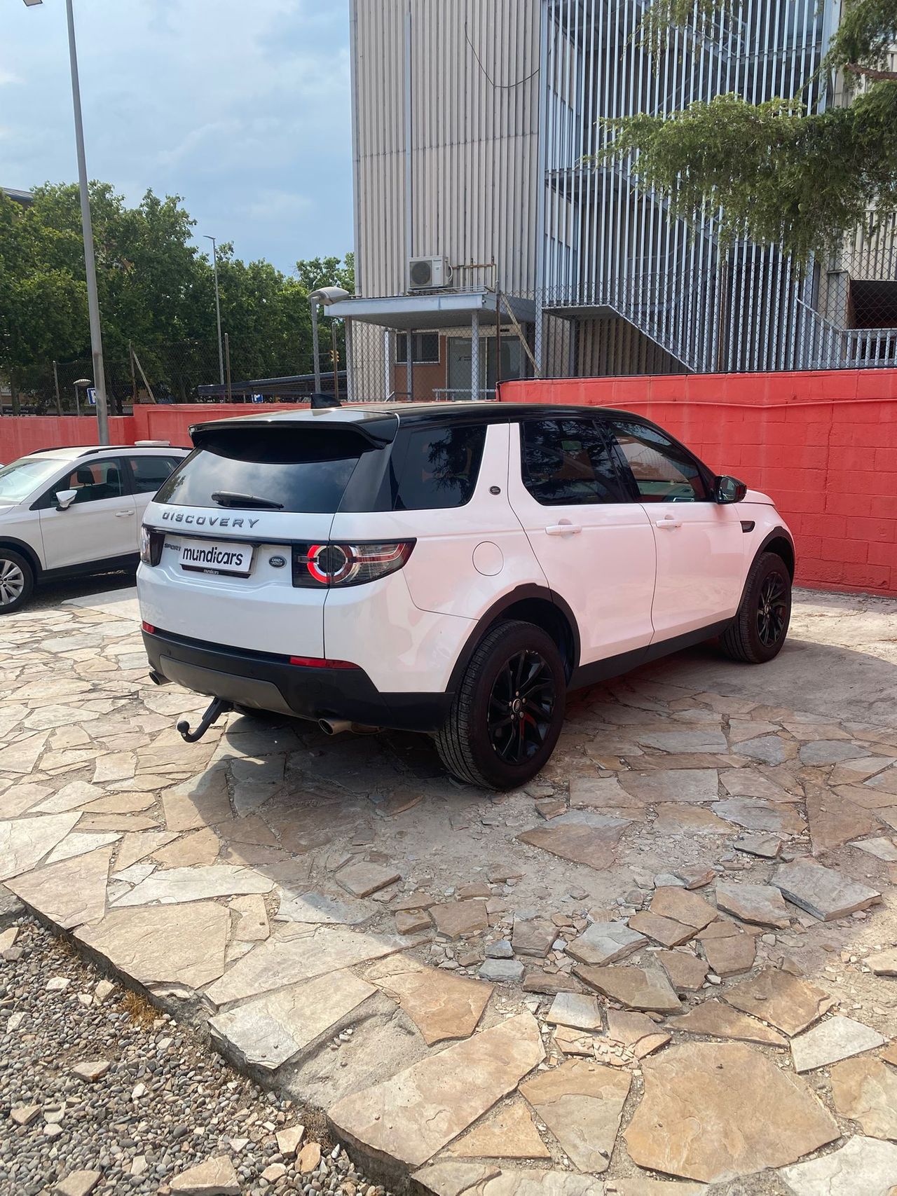 Land-Rover Discovery Sport 2.0L TD4 110kW (150CV) 4x4 SE - Foto 12