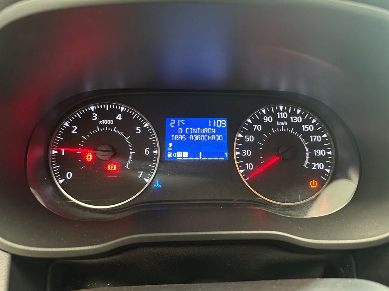 Dacia Duster Essential 1.6 84kW (114CV) 4X2 - Foto 14