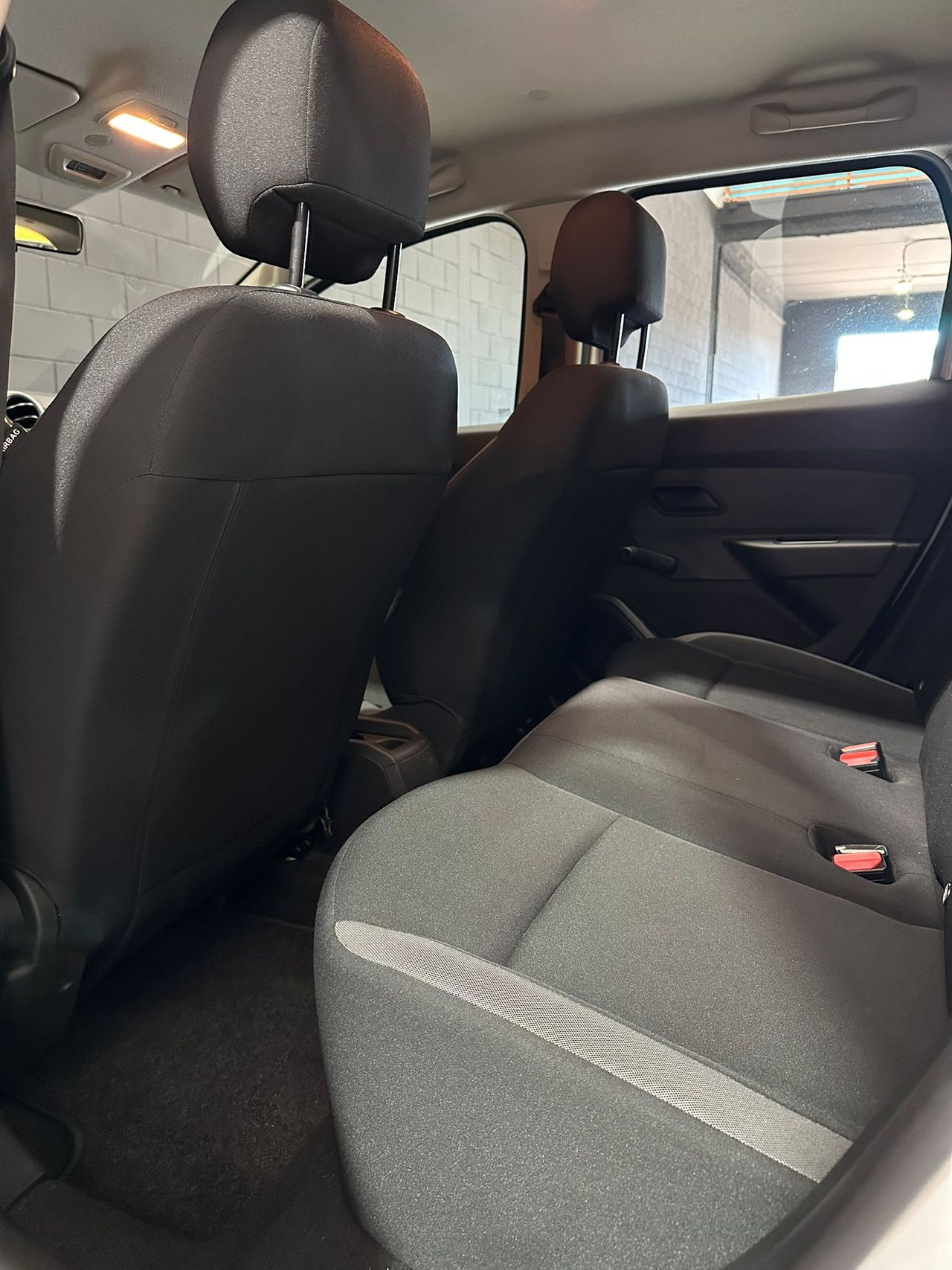 Dacia Duster Essential 1.6 84kW (114CV) 4X2 - Foto 19