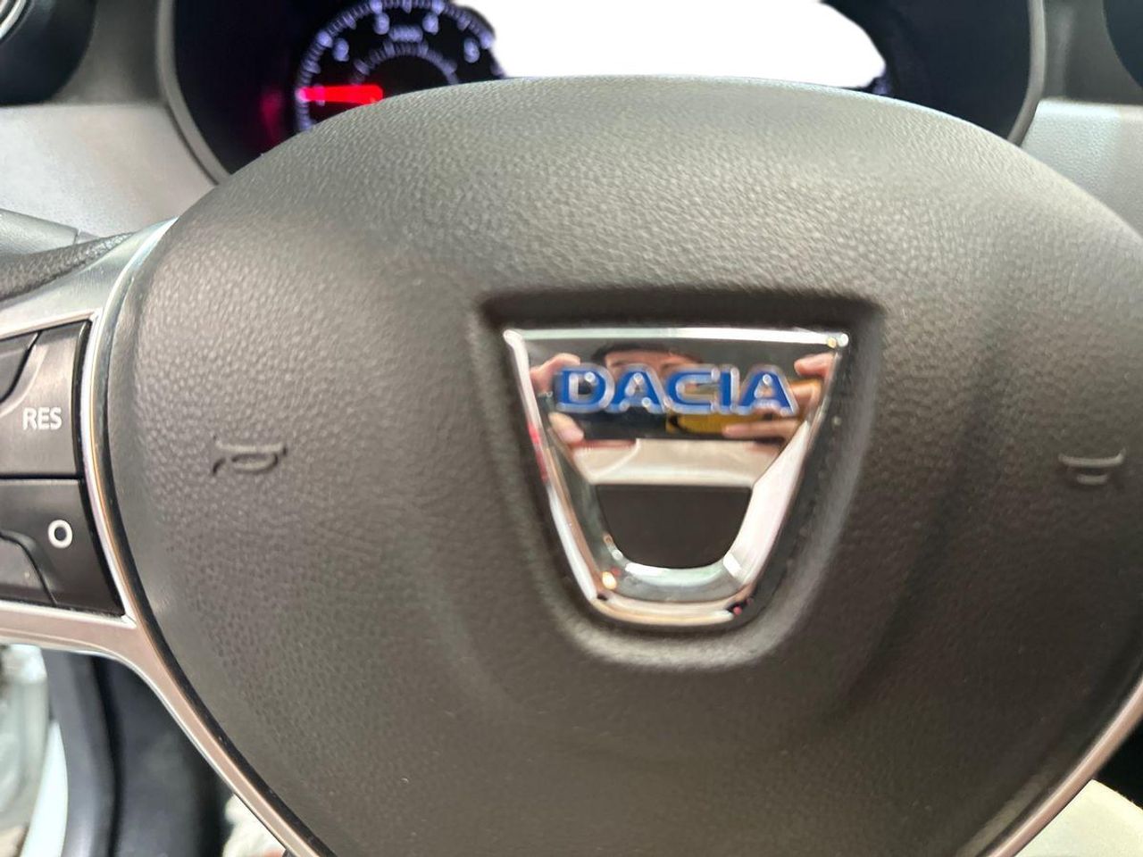 Dacia Duster Essential 1.6 84kW (114CV) 4X2 - Foto 16