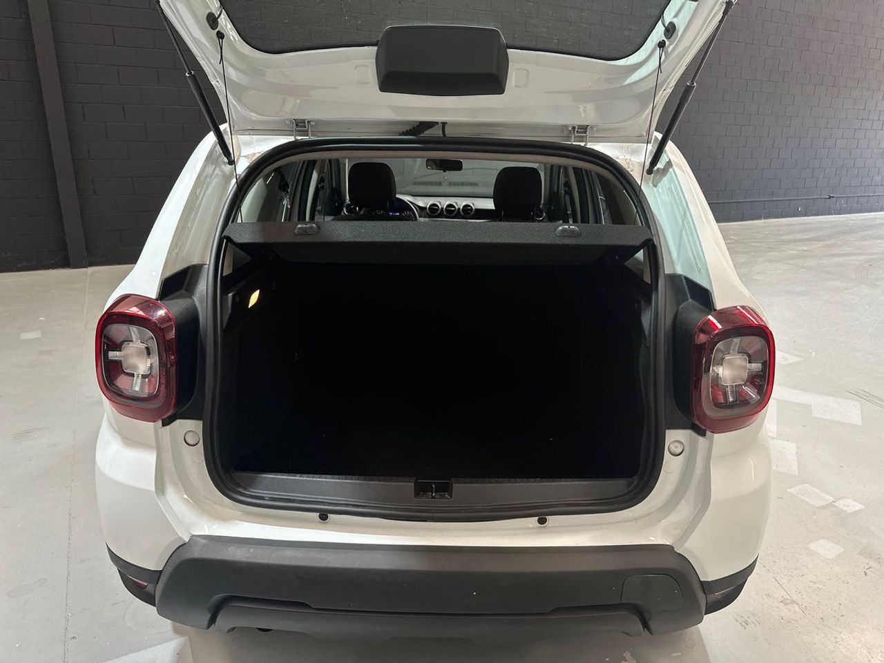 Dacia Duster Essential 1.6 84kW (114CV) 4X2 - Foto 19