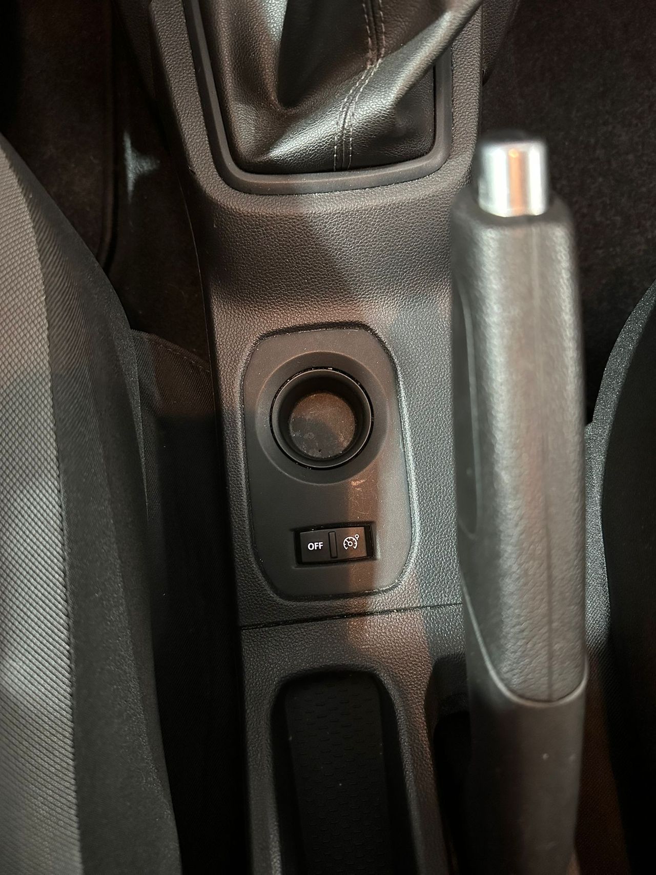 Dacia Duster Essential 1.6 84kW (114CV) 4X2 - Foto 20