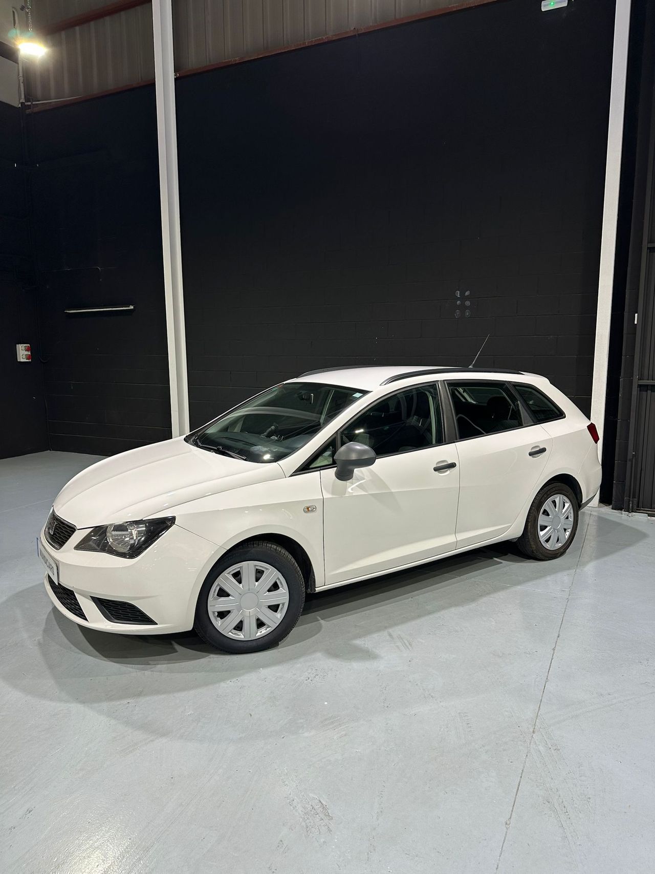 Seat Ibiza ST 1.6 TDI 90cv Reference - Foto 8