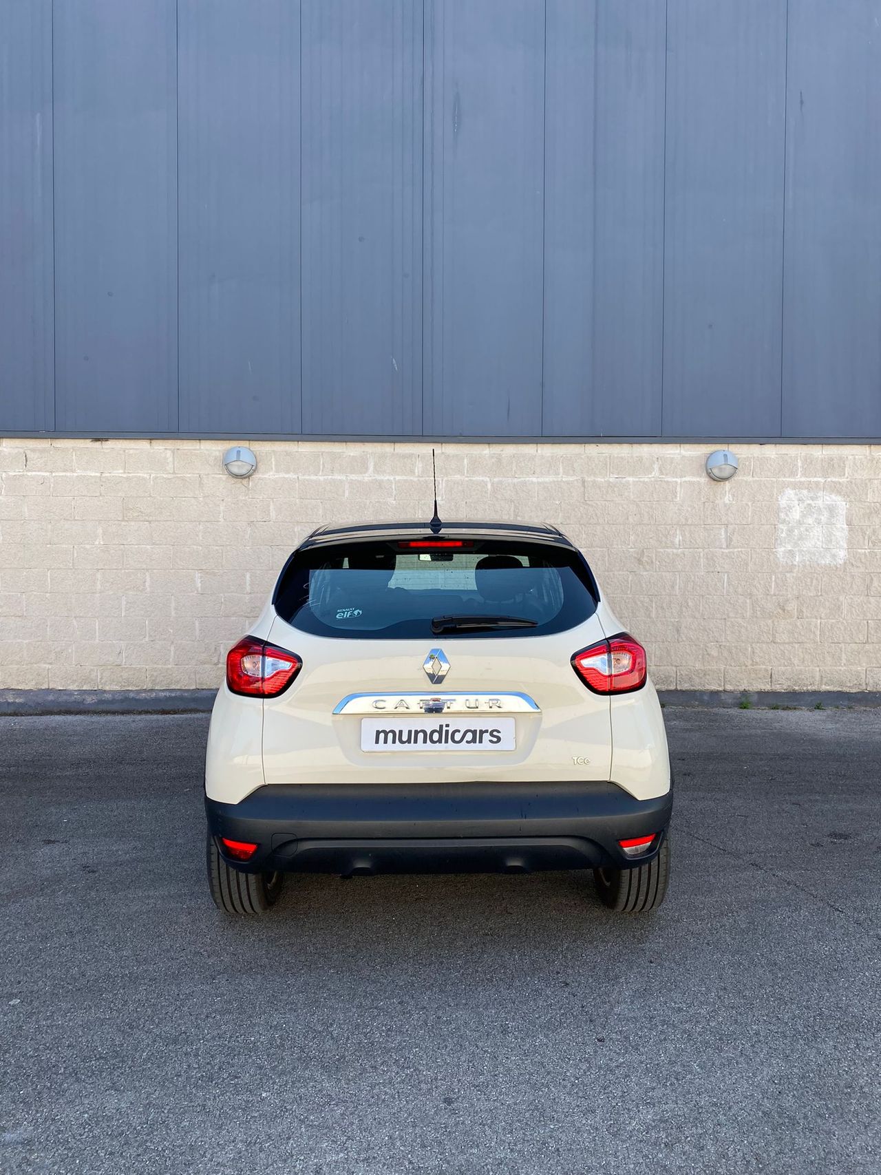 Renault Captur Zen TCe 120 - Foto 8