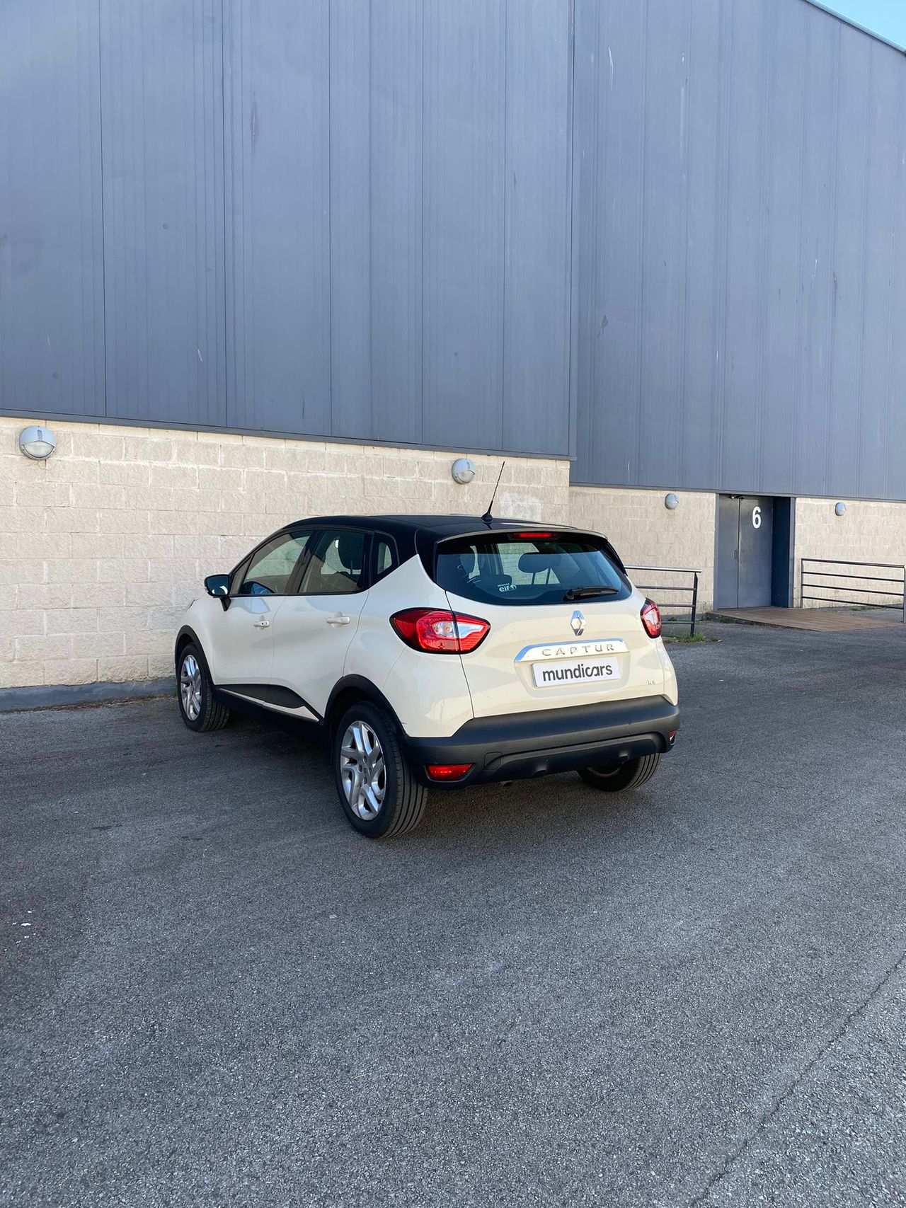 Renault Captur Zen TCe 120 - Foto 7