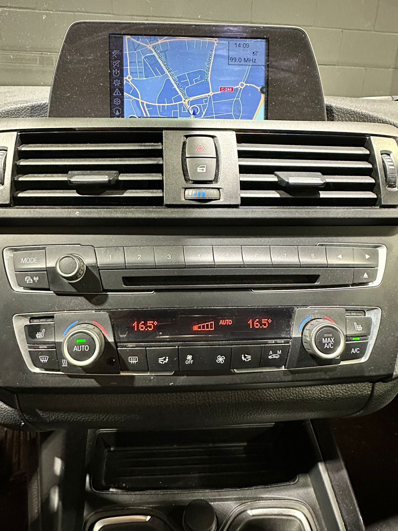 BMW Serie 1 118d xDrive - Foto 15