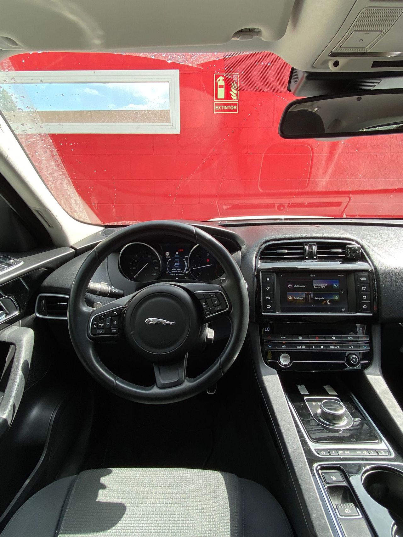 Jaguar F-Pace 2.0L i4D AWD Automático Portfolio - Foto 14