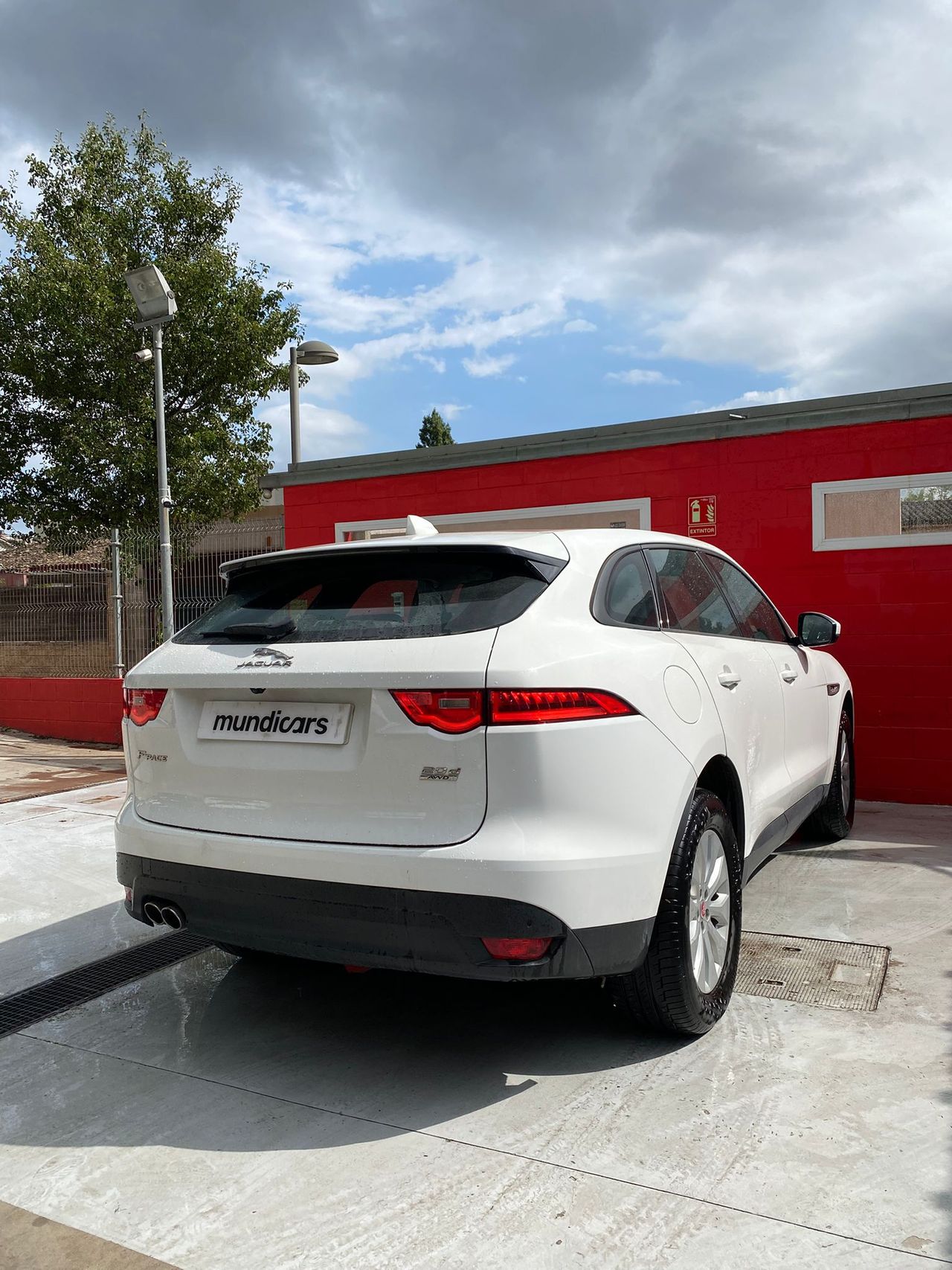 Jaguar F-Pace 2.0L i4D AWD Automático Portfolio - Foto 12